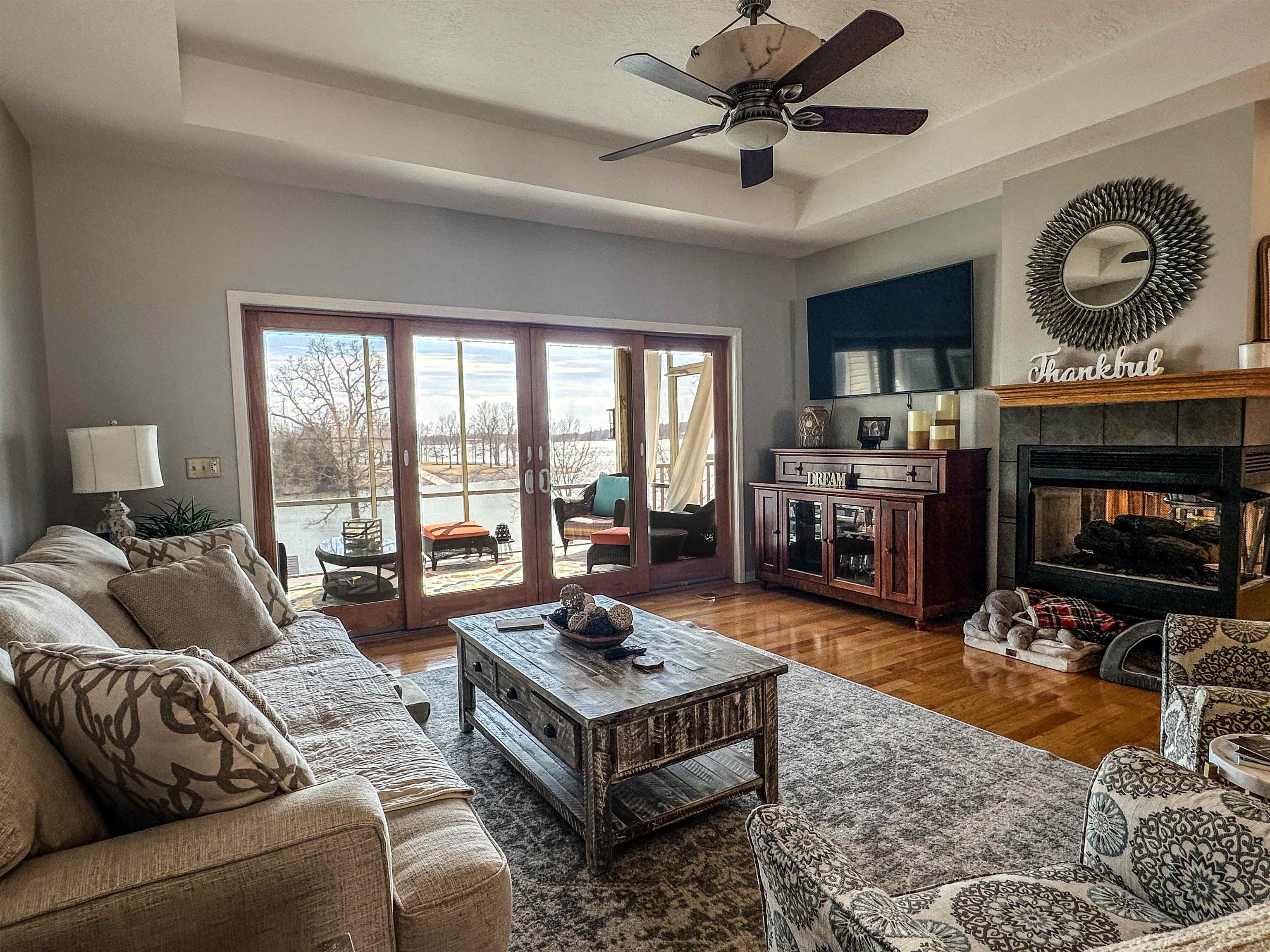 EMERALD COVE - Residential