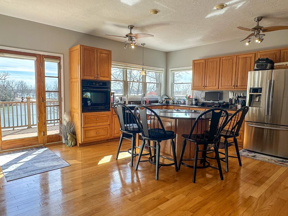 EMERALD COVE - Residential