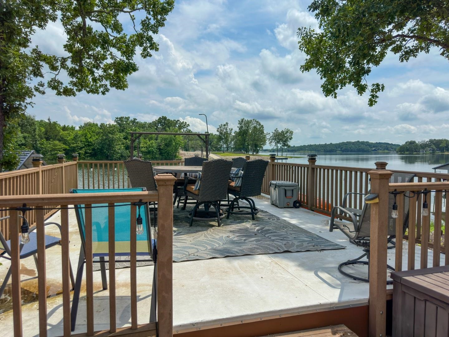 EMERALD COVE - Residential