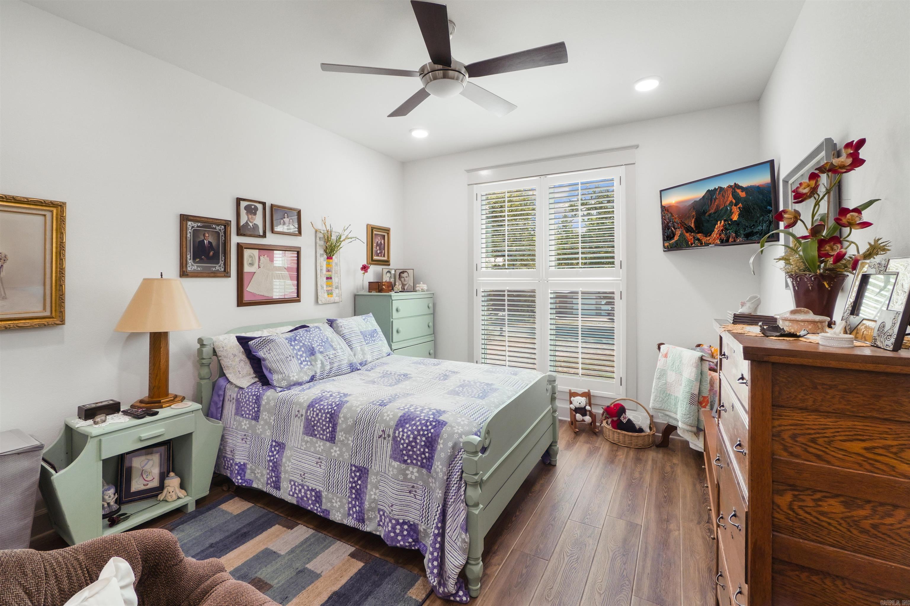 SOUTHWEST SHORES - Residential