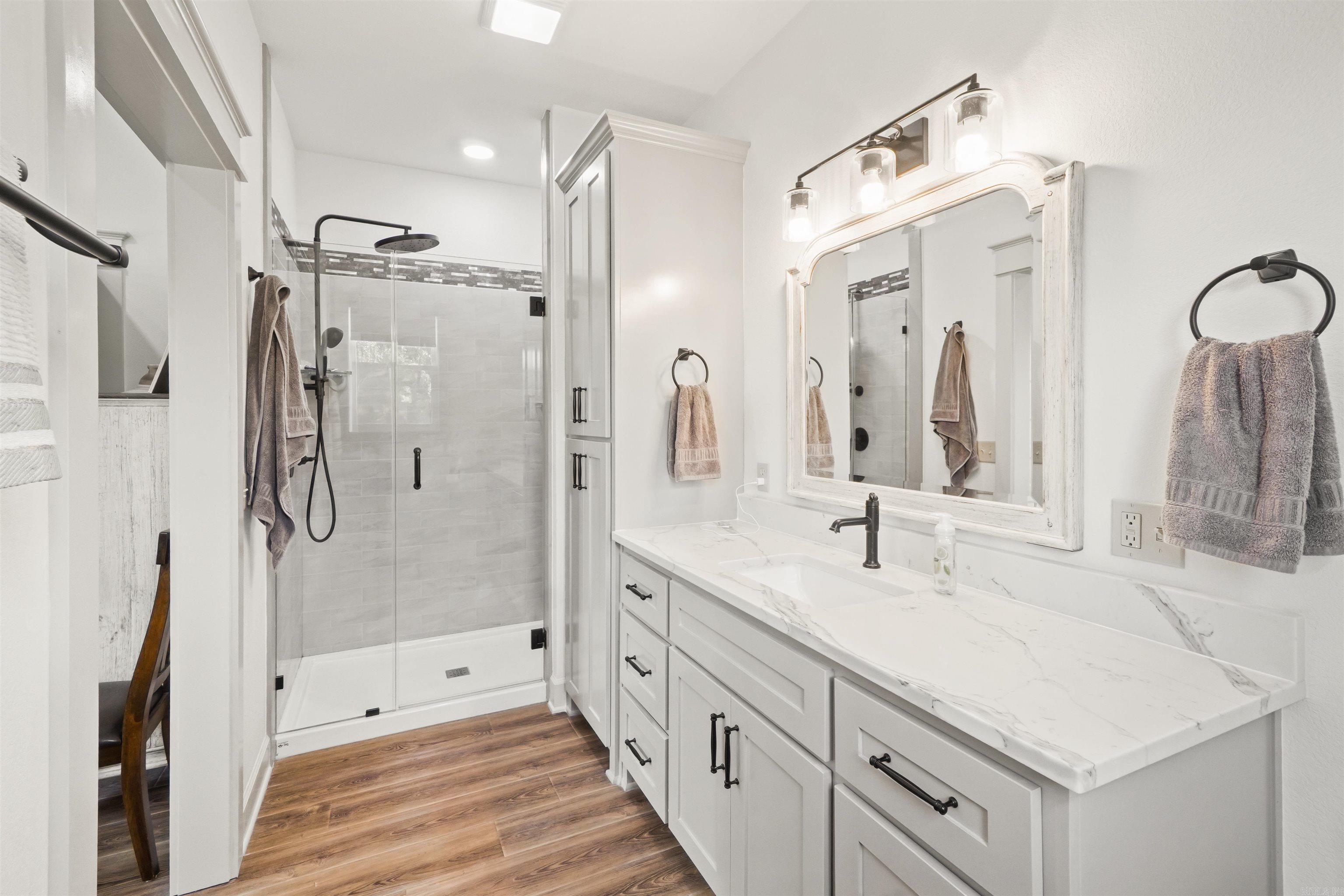 SOUTHWEST SHORES - Residential