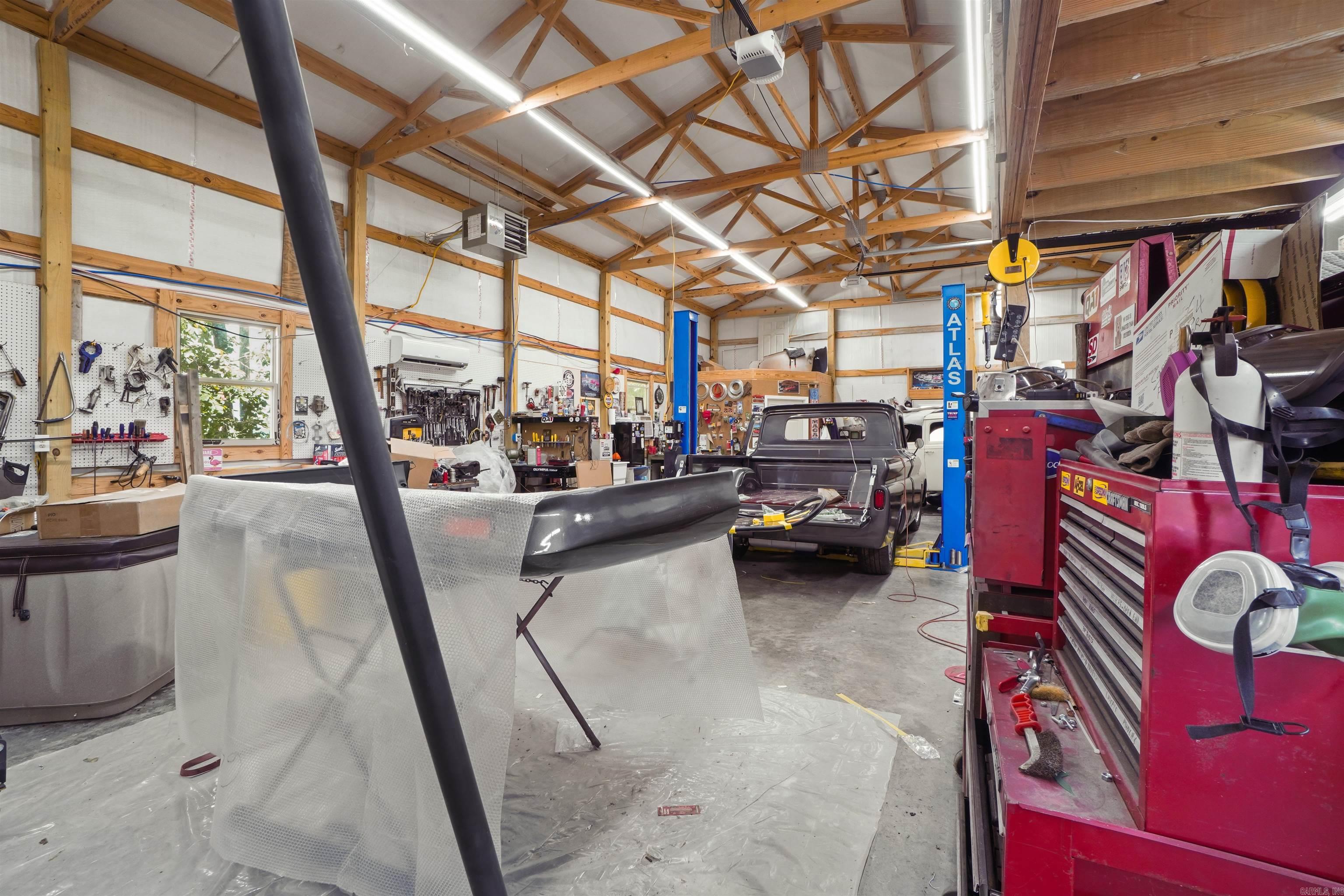 SOUTHWEST SHORES - Residential