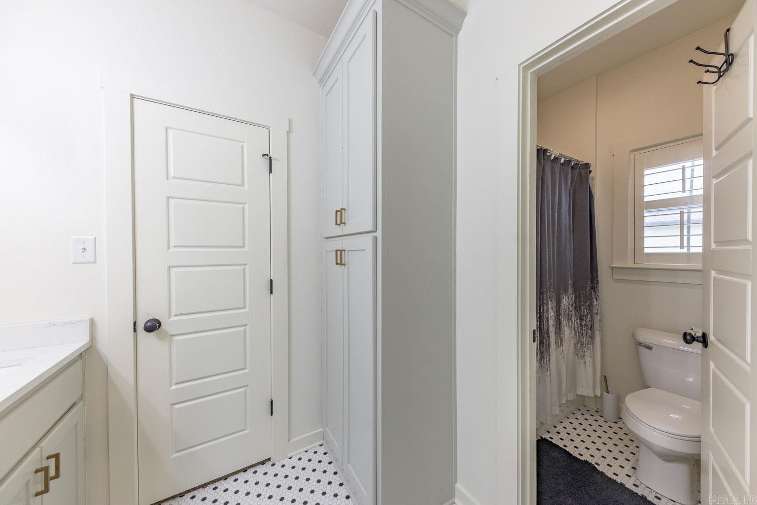 CROSSROADS VILLAGE - Residential