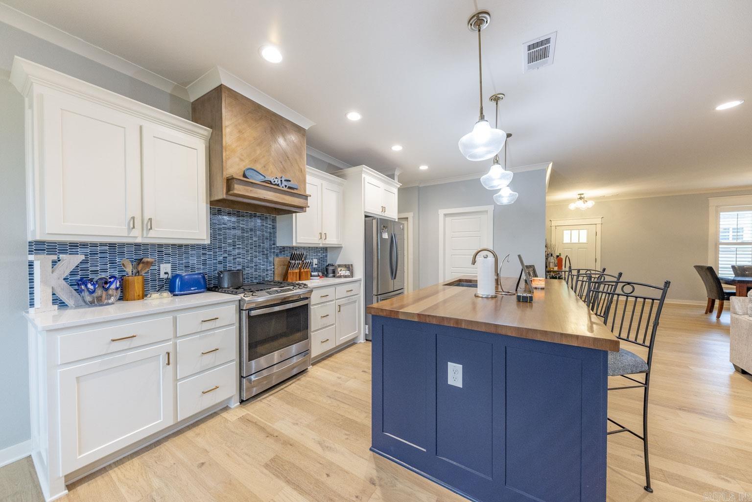 CROSSROADS VILLAGE - Residential