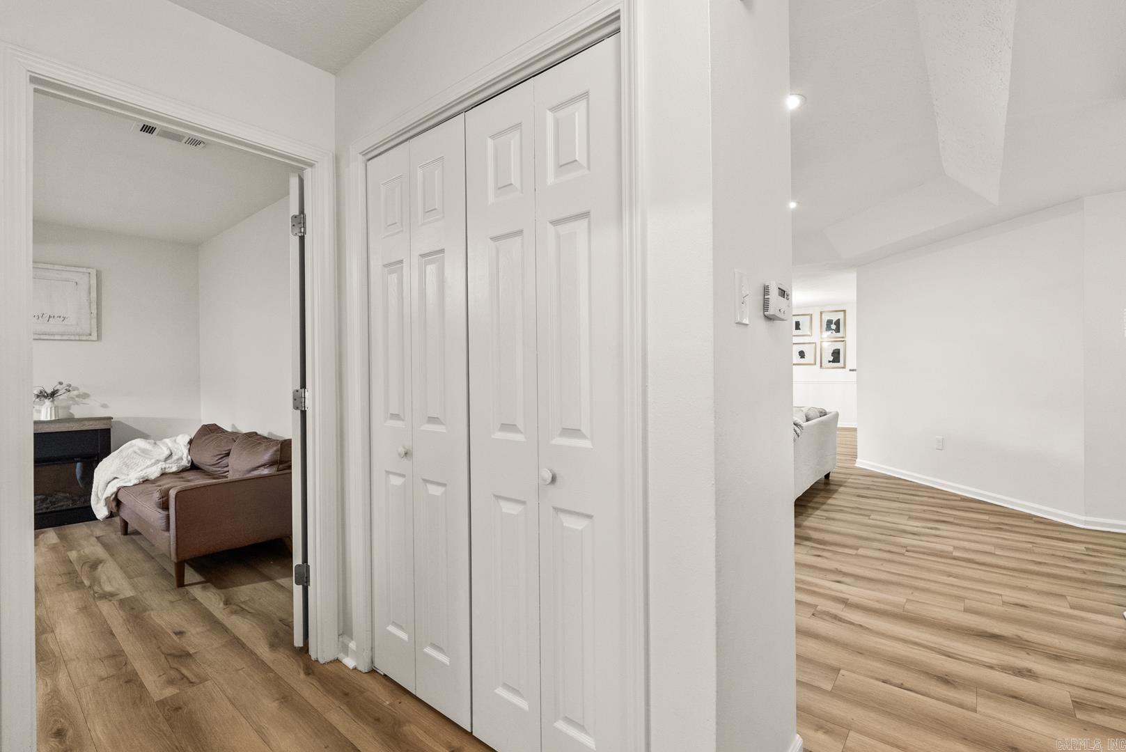 DIAMOND POINTE - Residential