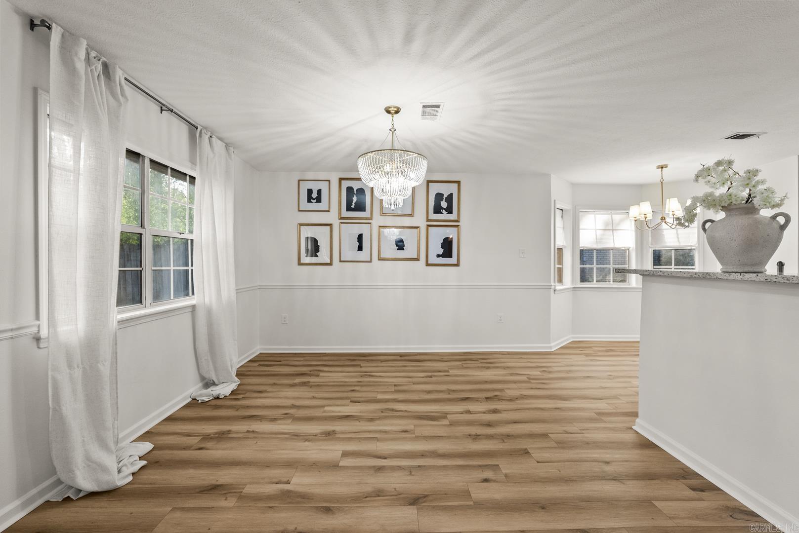 DIAMOND POINTE - Residential