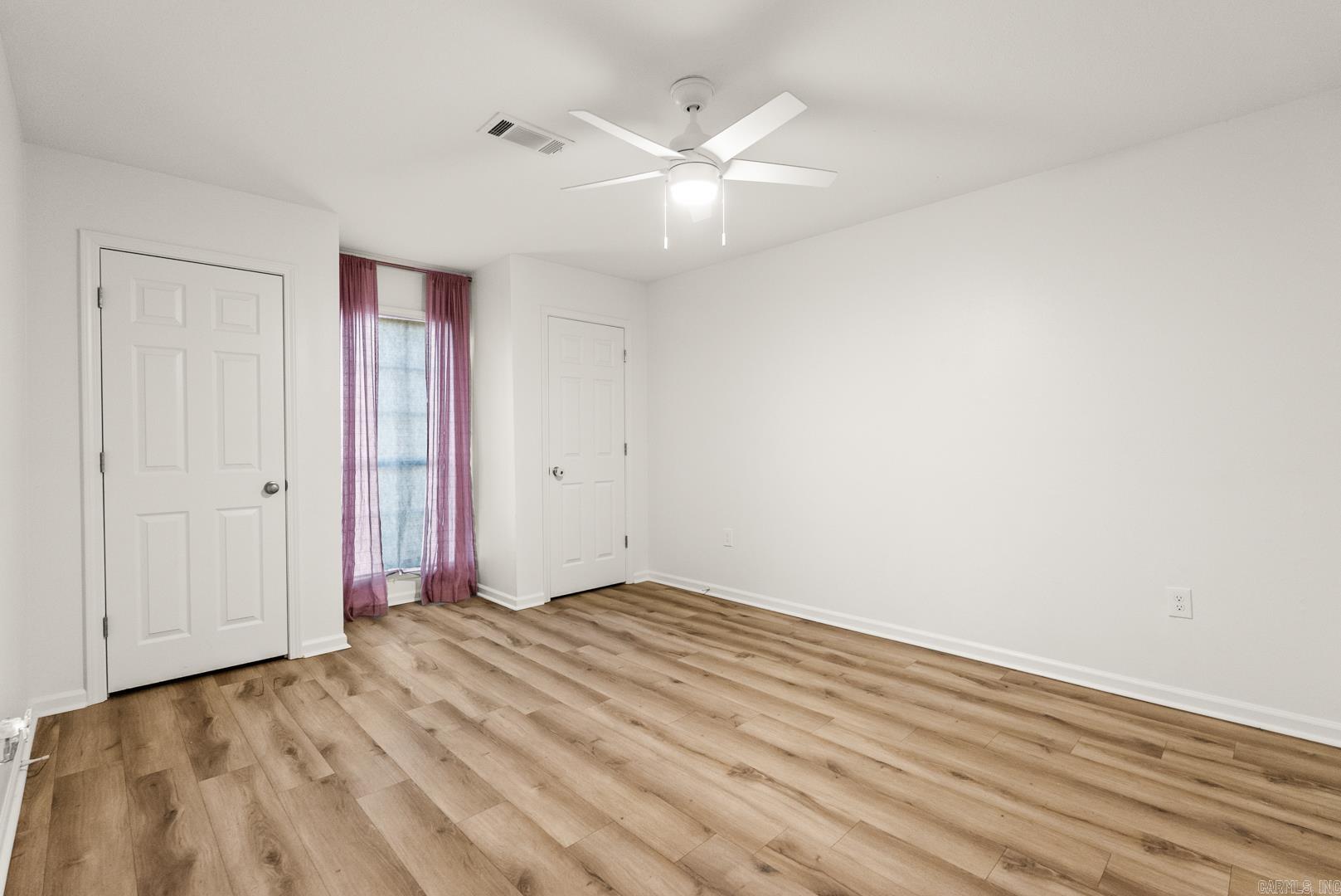 DIAMOND POINTE - Residential