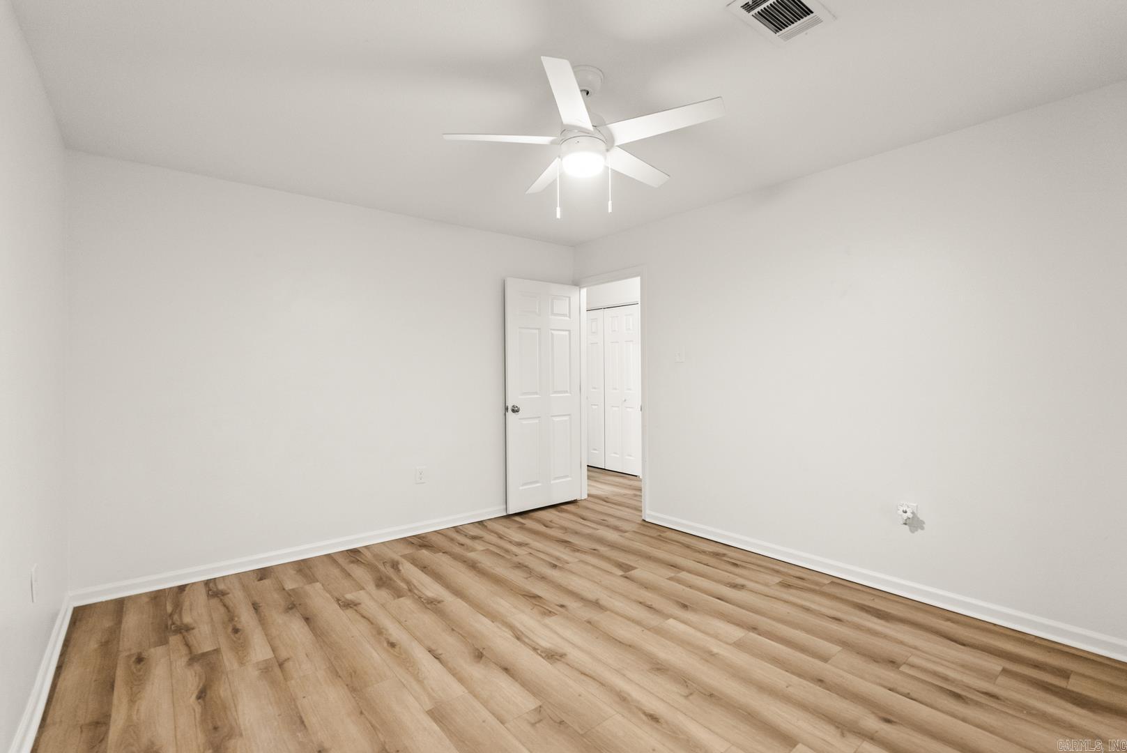 DIAMOND POINTE - Residential