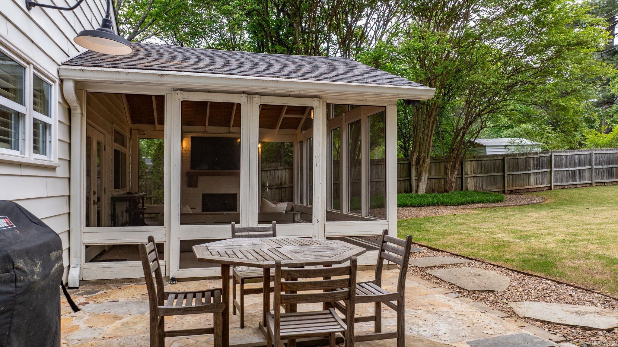 KINGWOOD PLACE - Residential