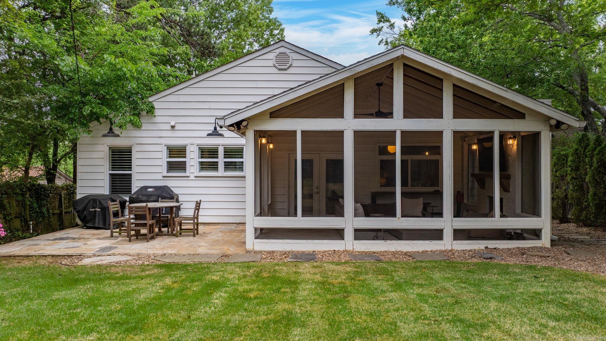 KINGWOOD PLACE - Residential