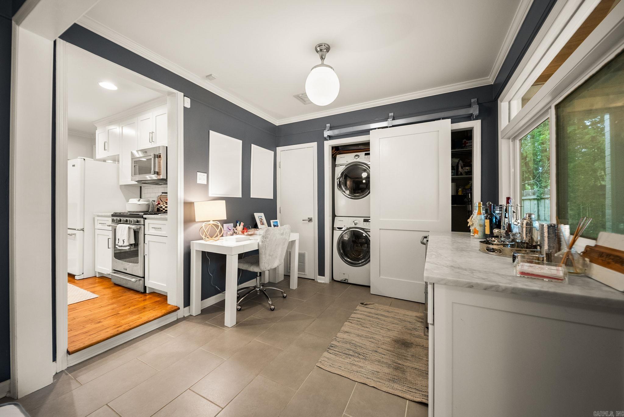 KINGWOOD PLACE - Residential