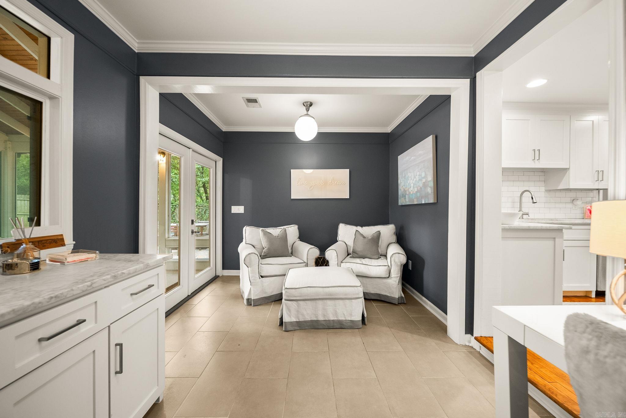 KINGWOOD PLACE - Residential