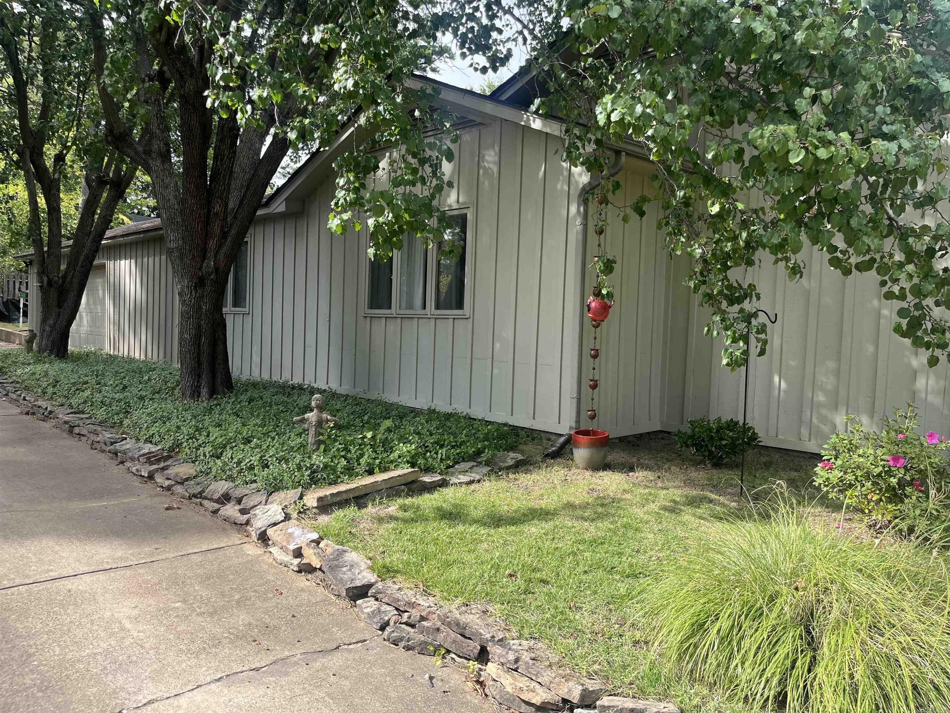 INDIAN TRAILS - Residential