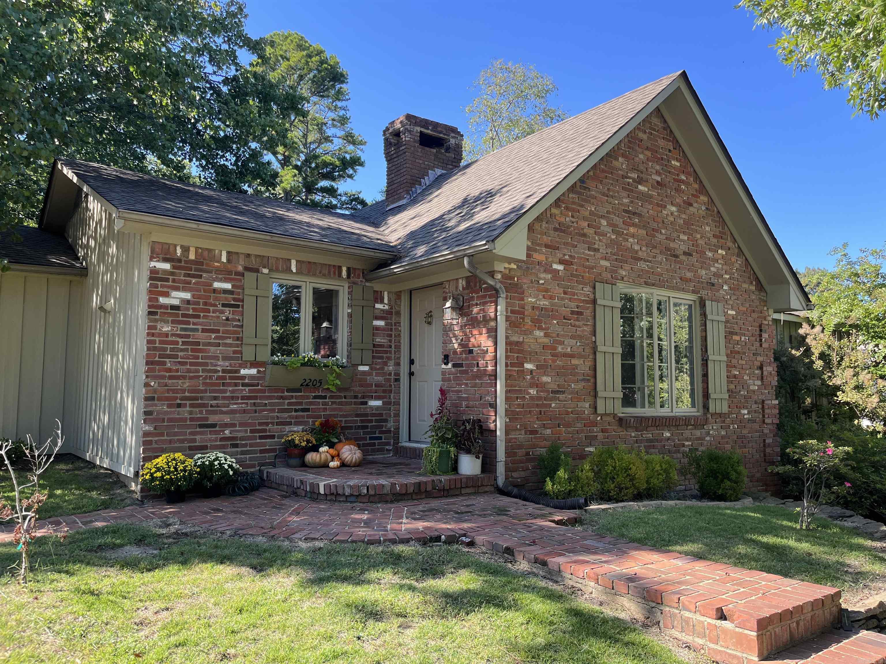 INDIAN TRAILS - Residential