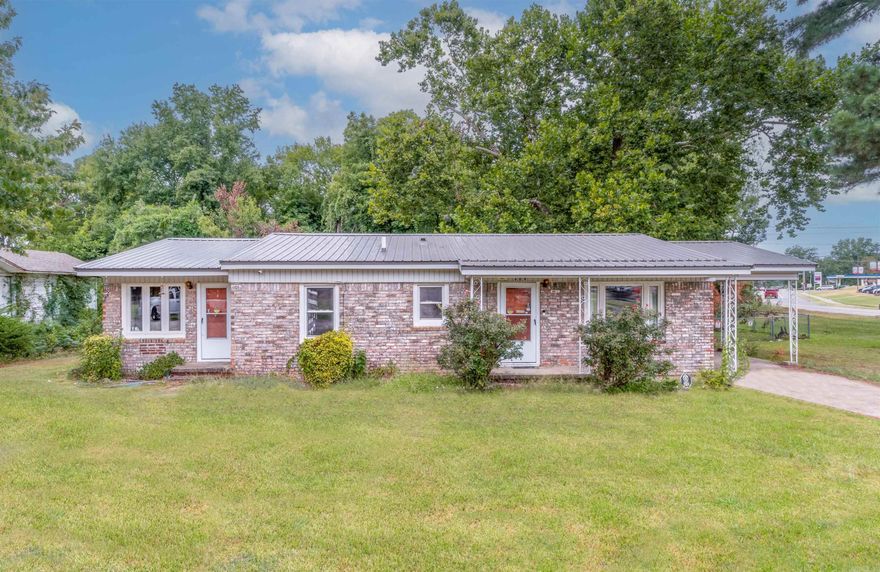Come take a look at this charming house on a corner lot. This house offers 4 bedrooms, 2 baths with a large living room and eat in kitchen. There is also a large laundry room and huge backyard. Home is directly across the street from Cabot High School and is in close proximity to restaurants and local shopping. Don't let this one slip away. Call today to schedule your personal tour!