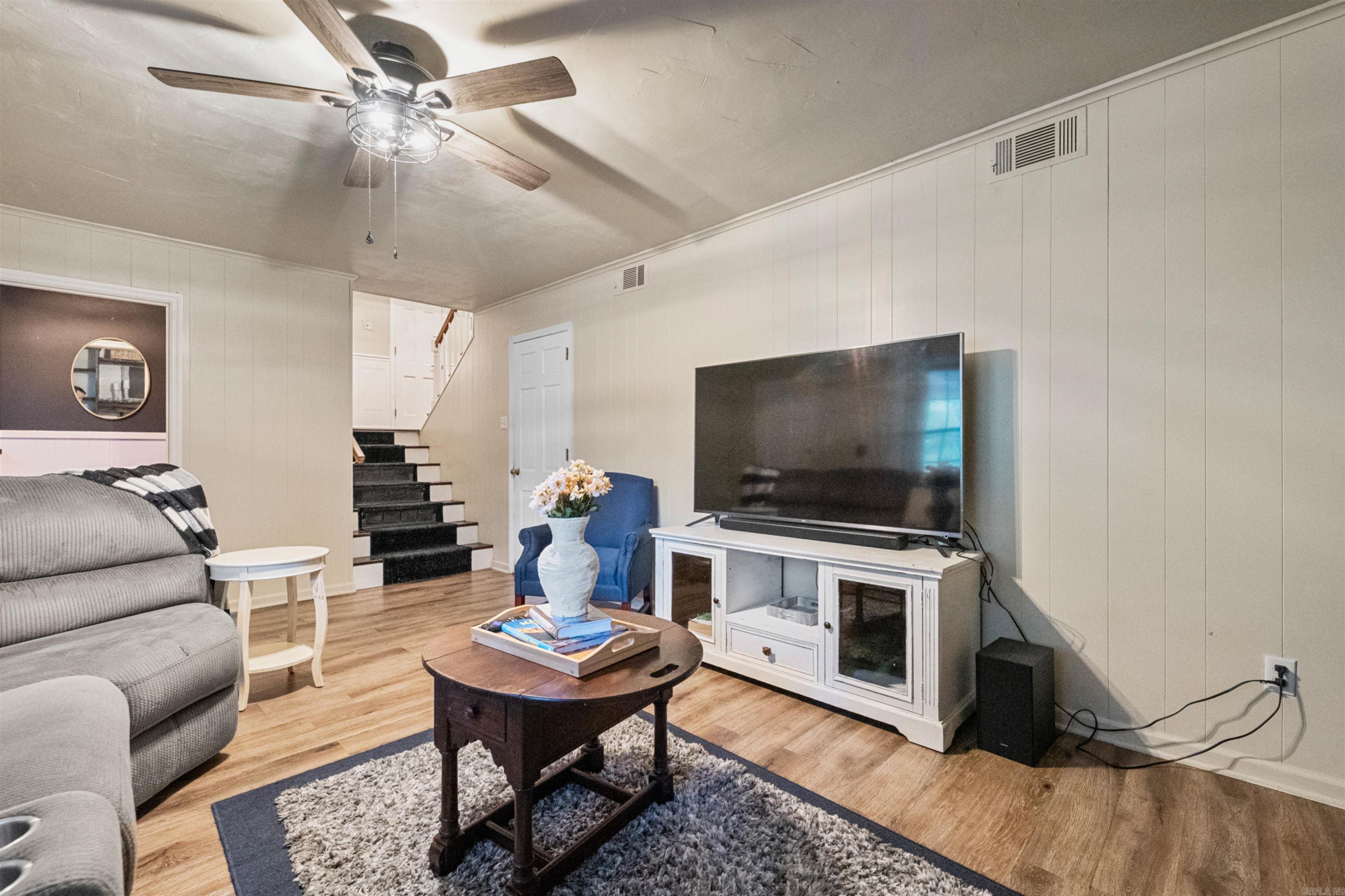 PLEASANT HILL - Residential