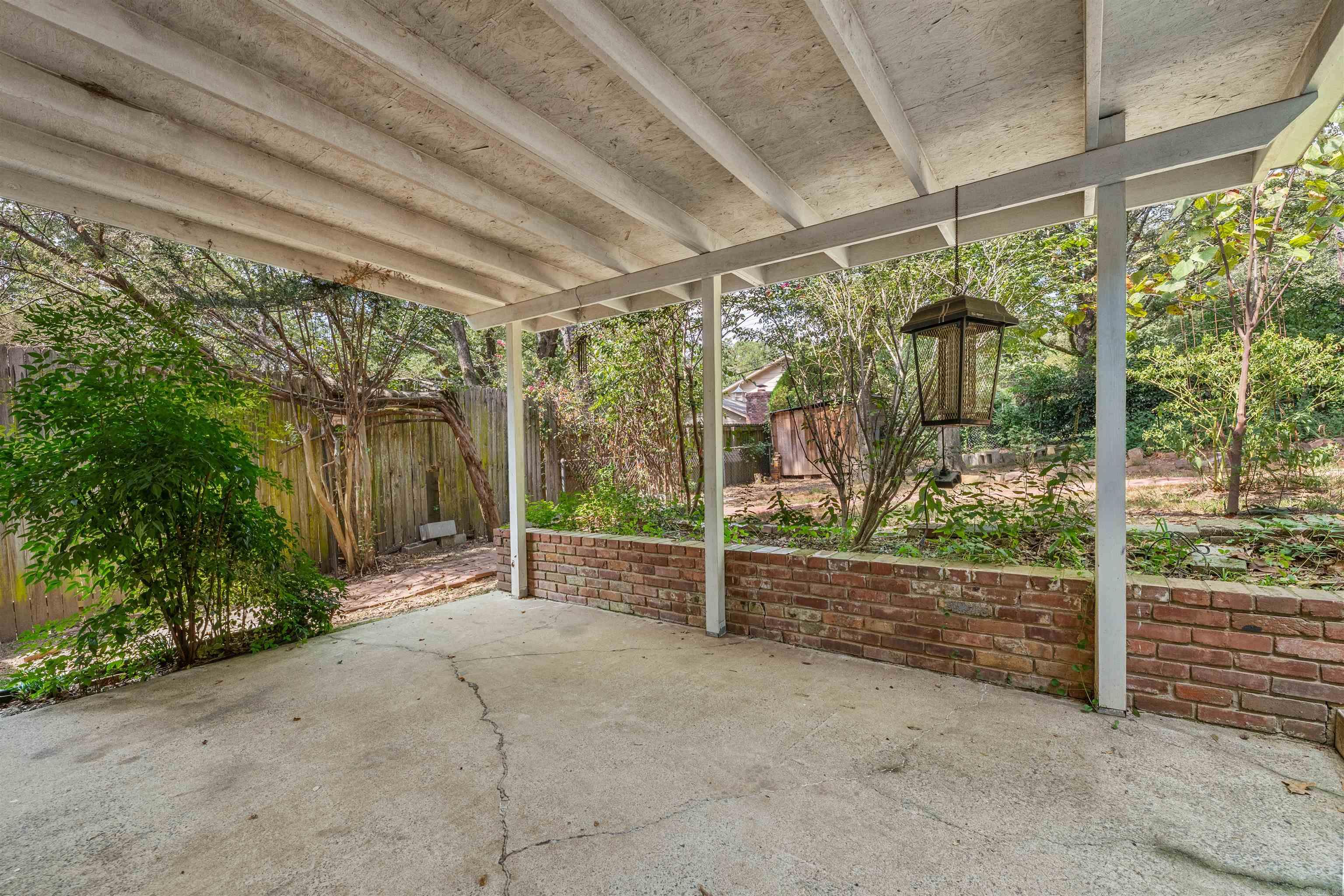 PLEASANT HILL - Residential