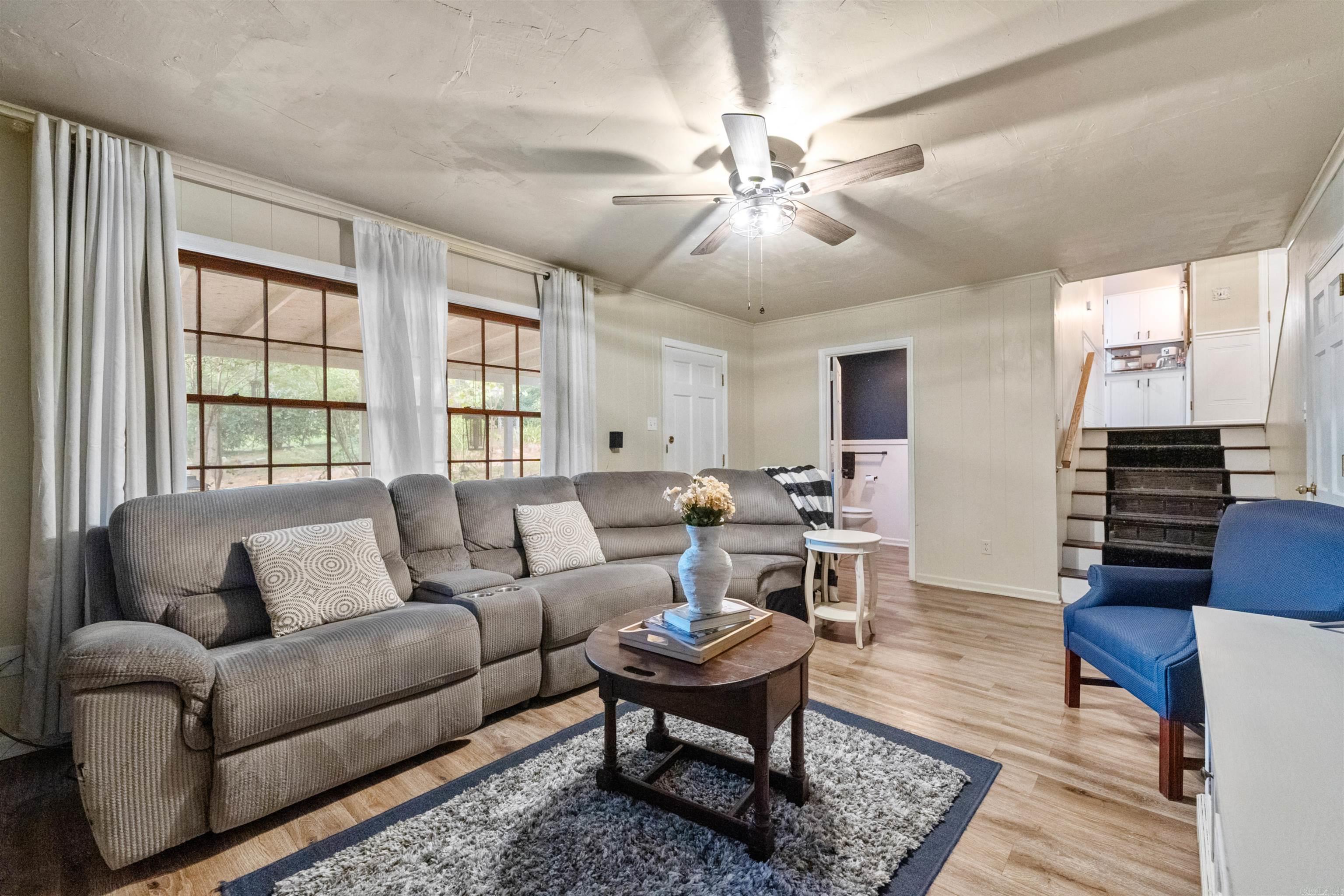 PLEASANT HILL - Residential