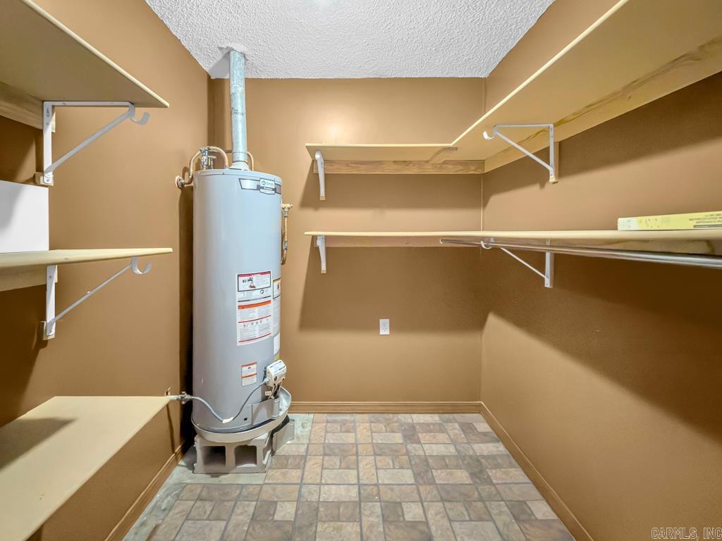 FORREST ACRES OVERLOOK - Residential