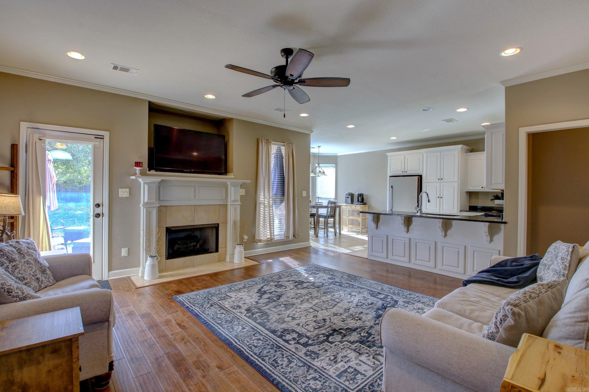 BASE MEADOWS ADDN - Residential