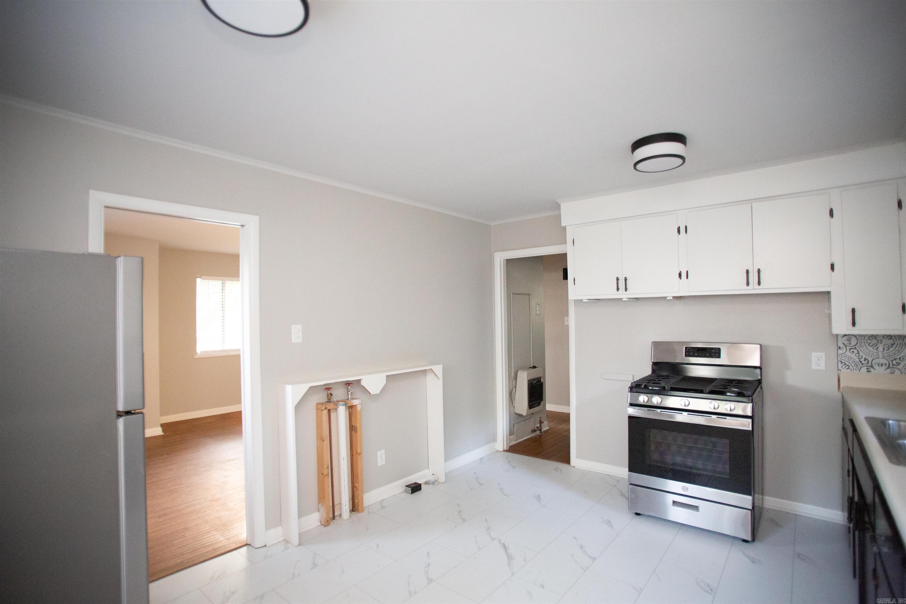 BRICKTON ADDN - Residential Lease