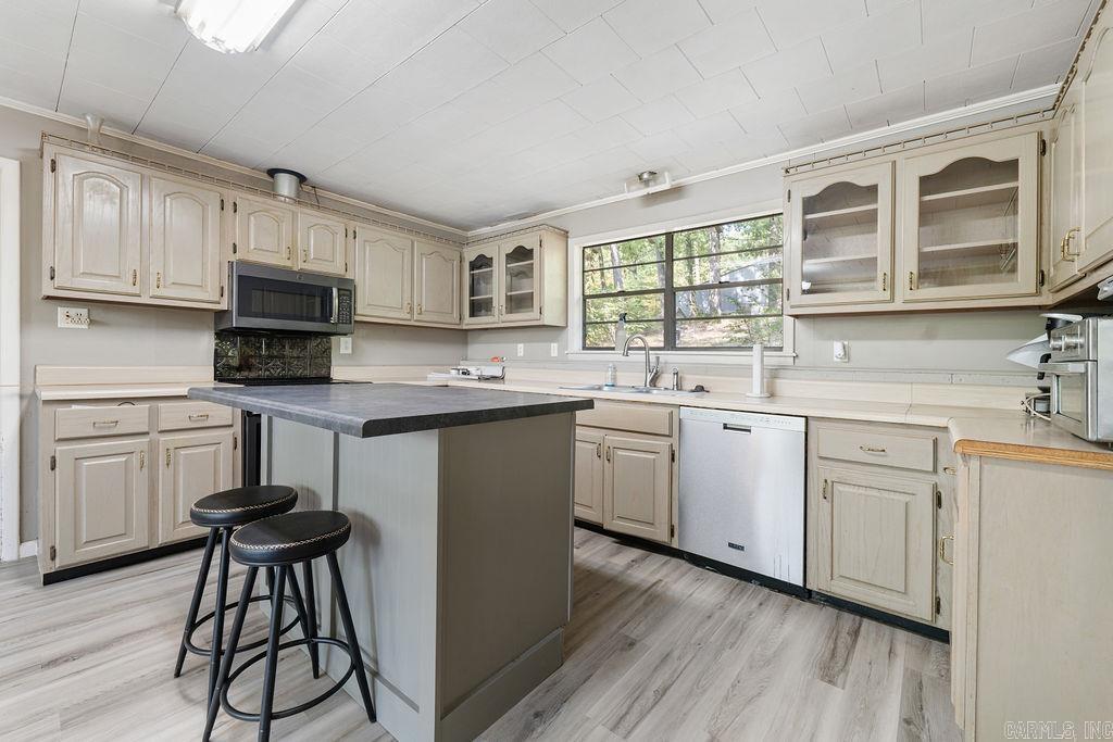 HUNTERS REST CORP - Residential