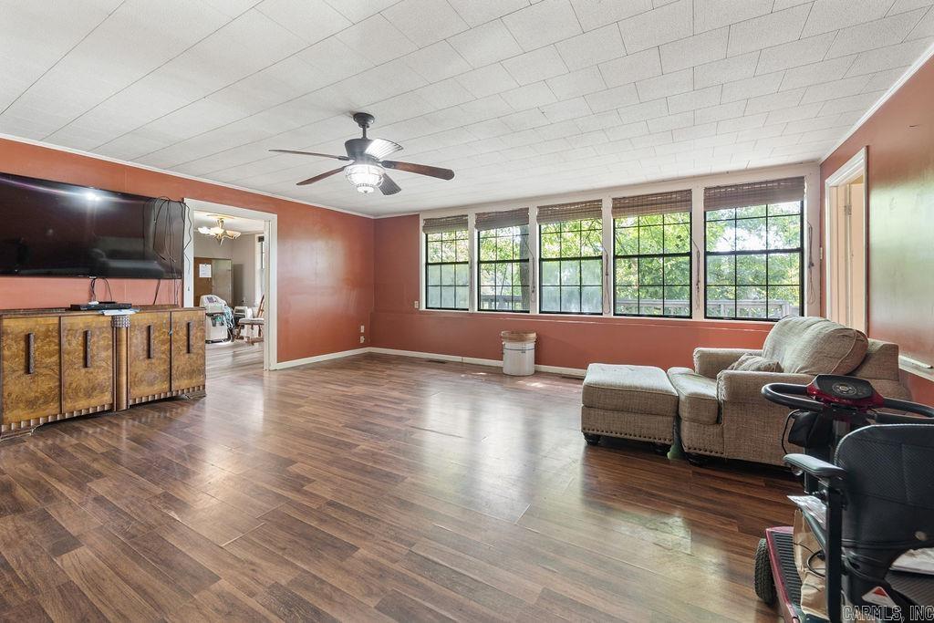 HUNTERS REST CORP - Residential