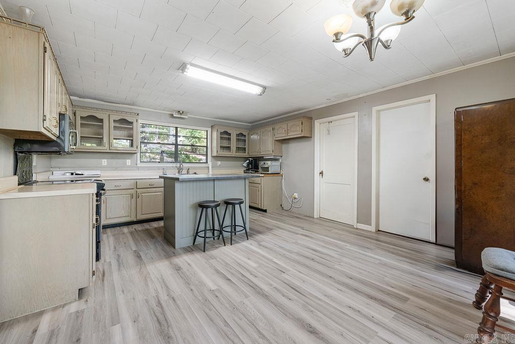 HUNTERS REST CORP - Residential
