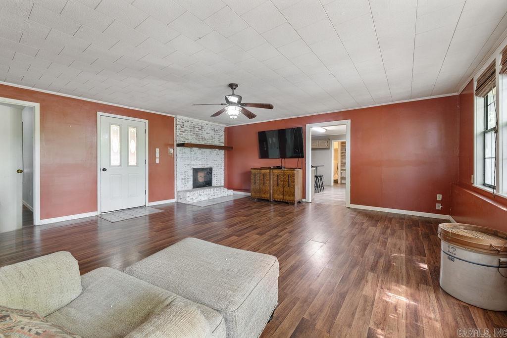 HUNTERS REST CORP - Residential