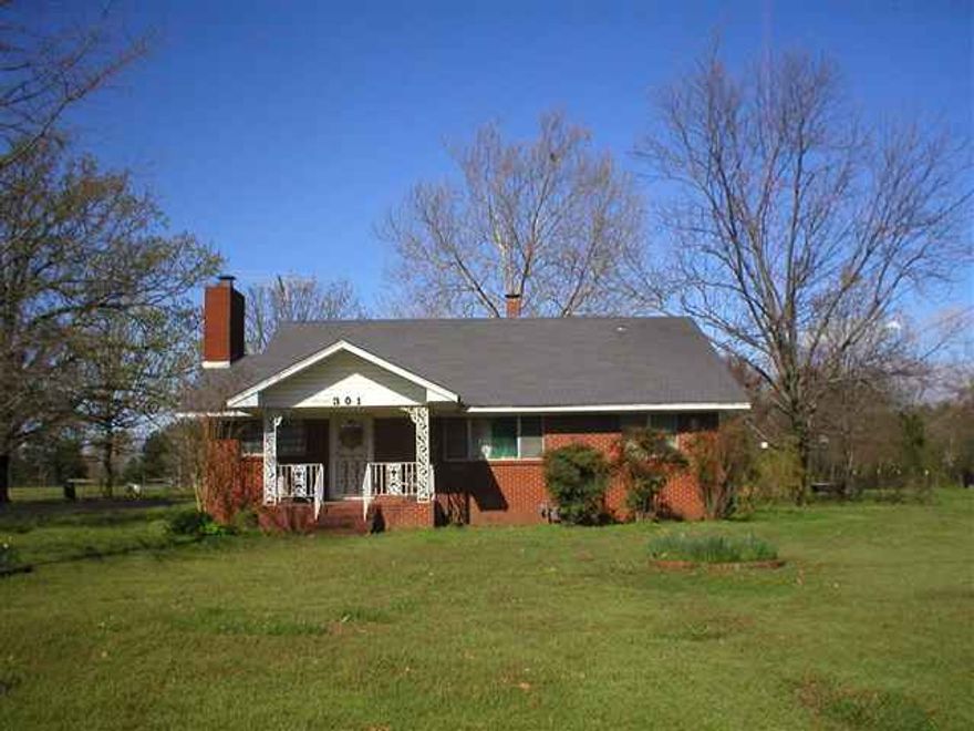 A VERY NICE AND ROOMY HOME WITH PLENTY OF SPACE TO GROW