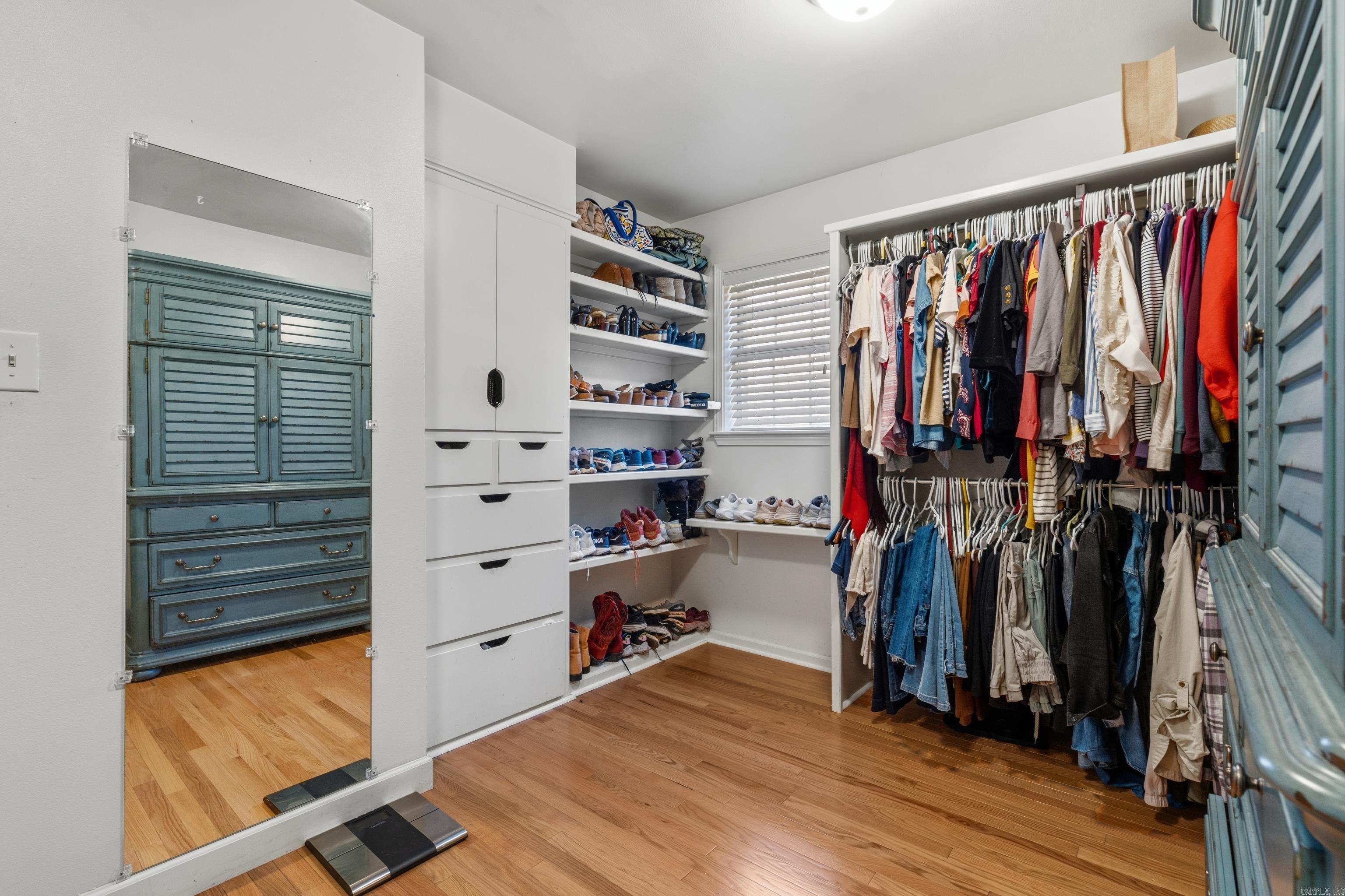 COUNTRY CLUB HEIGHTS ADDN - Residential