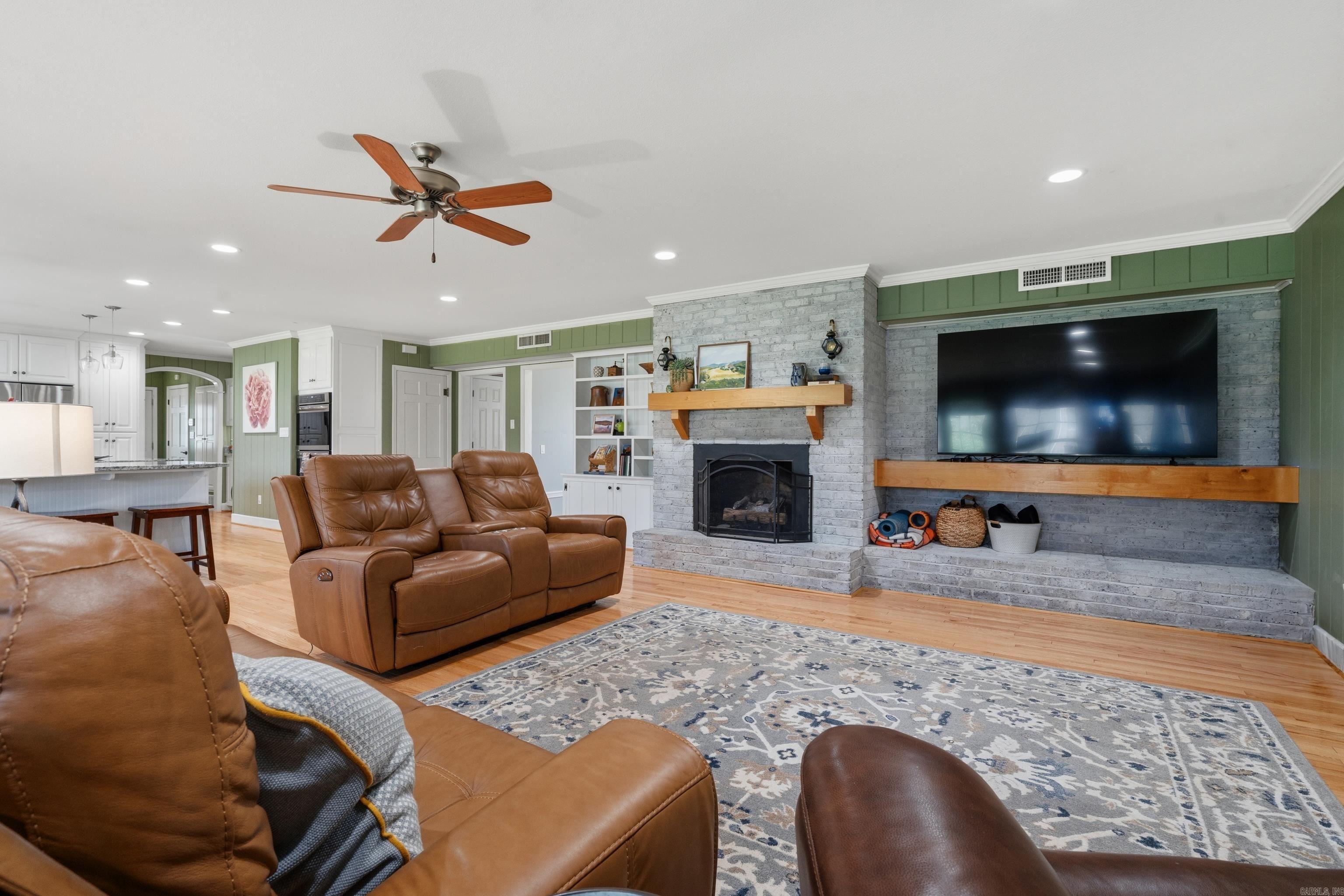 COUNTRY CLUB HEIGHTS ADDN - Residential