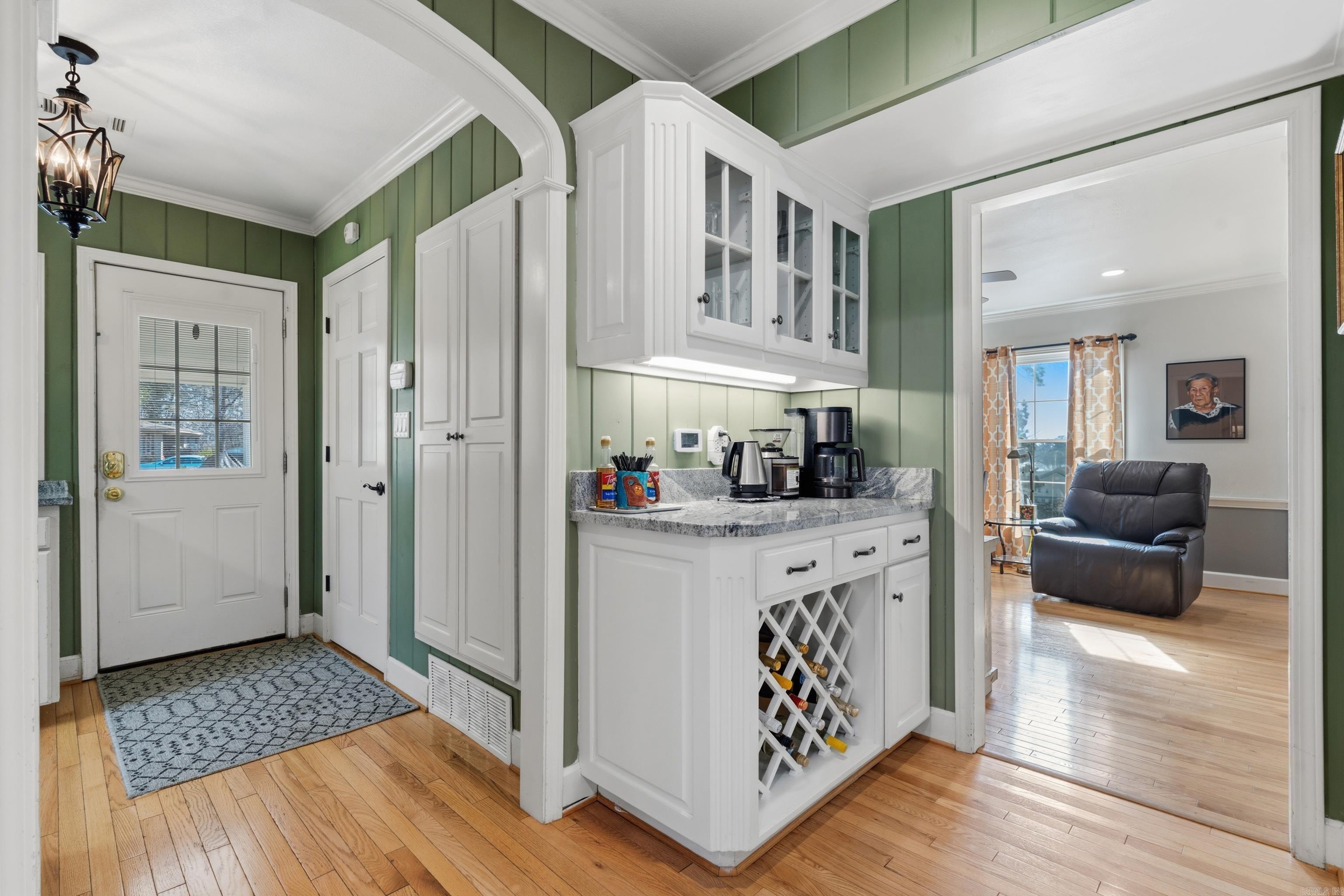 COUNTRY CLUB HEIGHTS ADDN - Residential