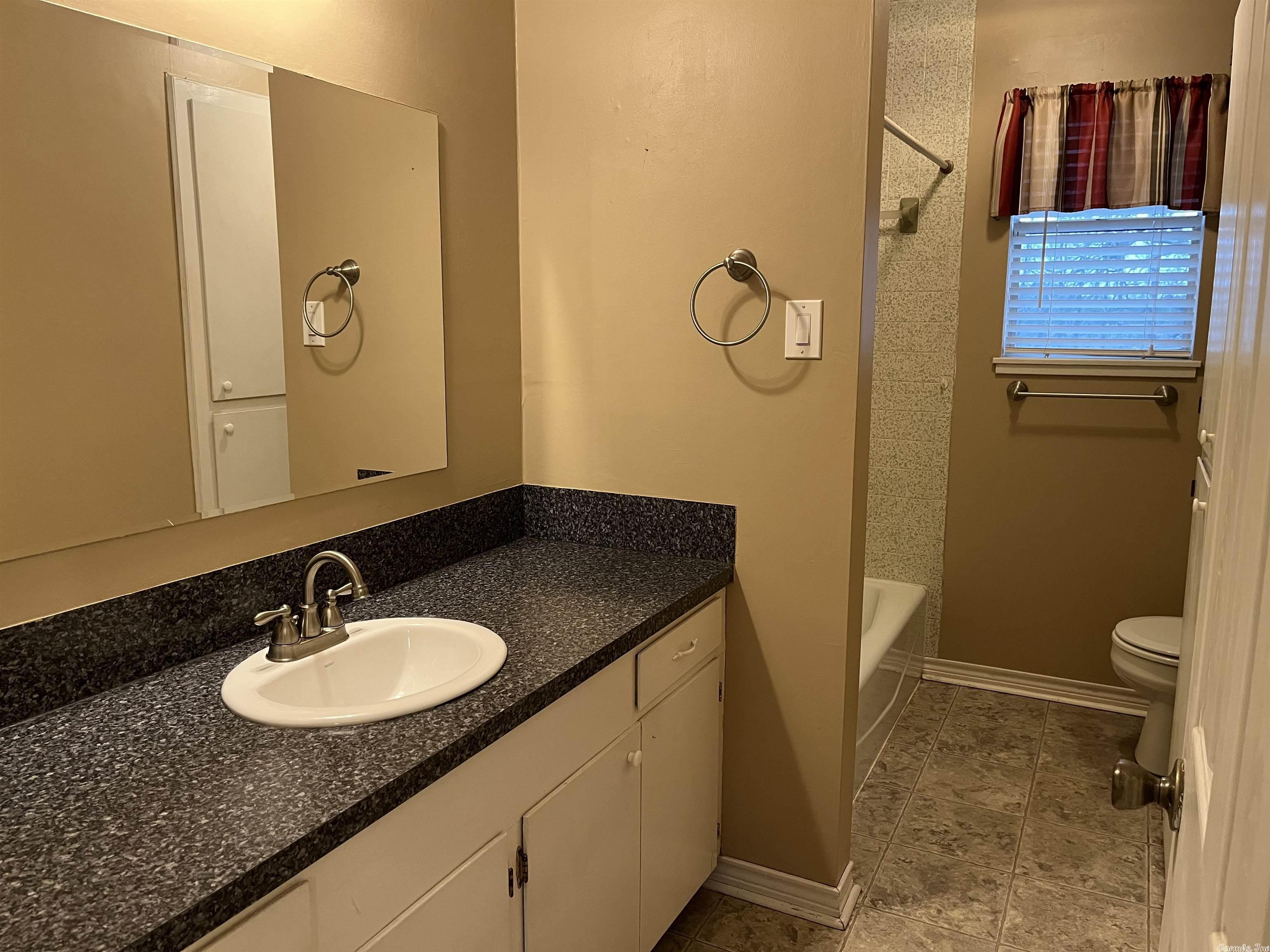 Metes & Bounds - Commercial Sale