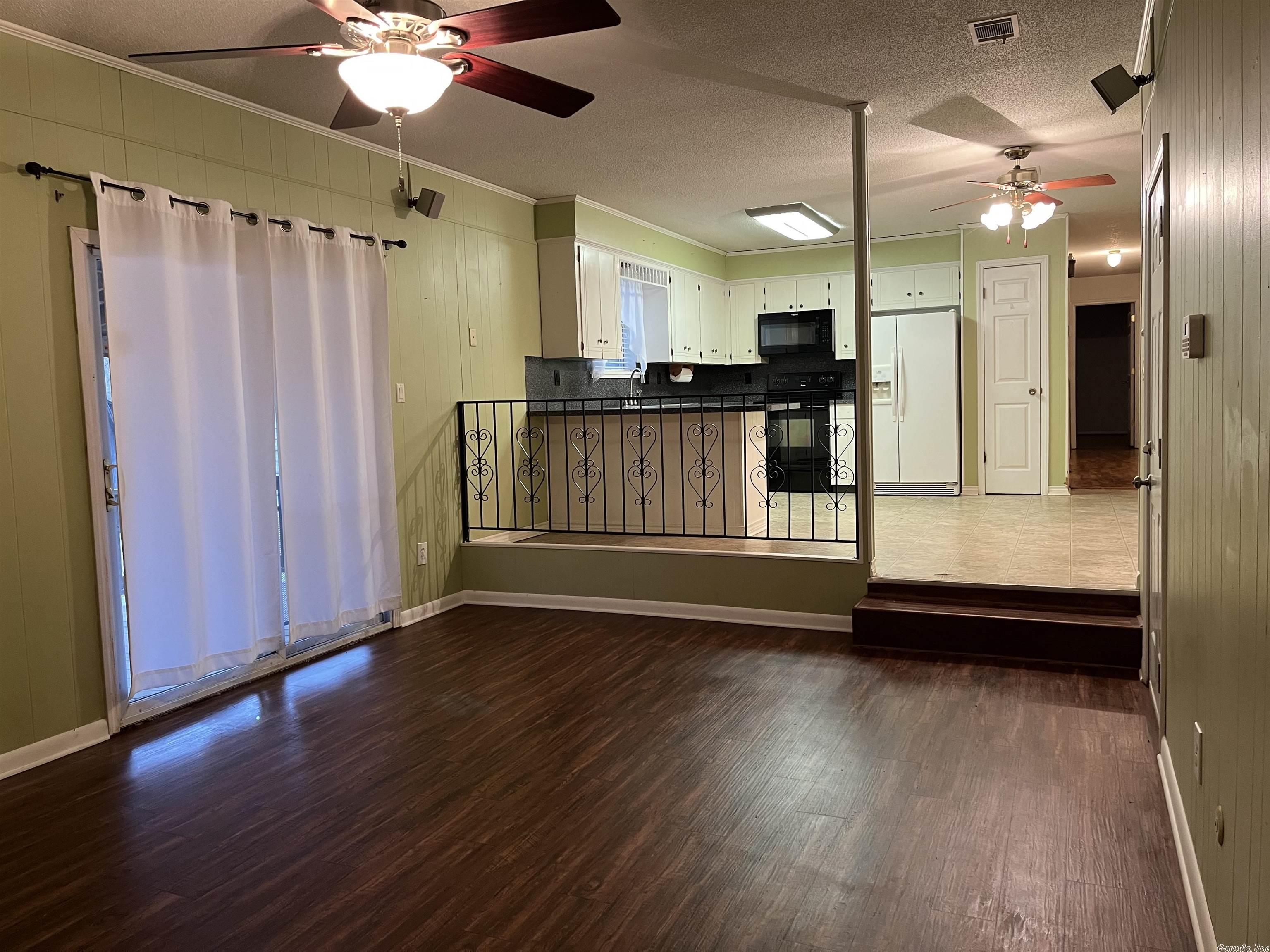 Metes & Bounds - Commercial Sale