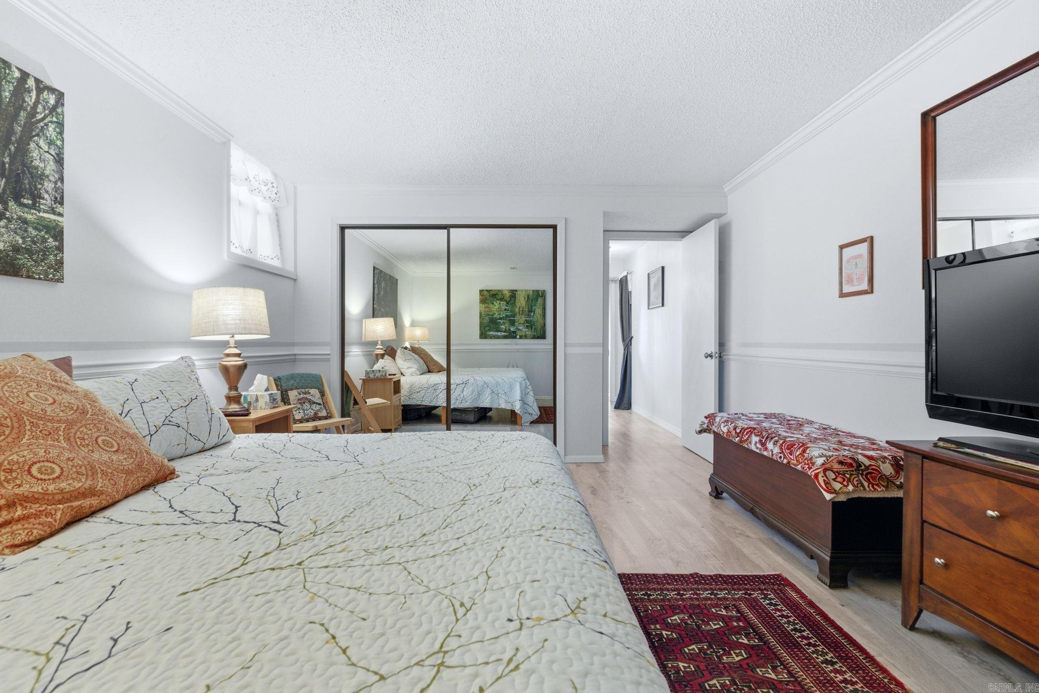 INDIAN HILLS - Residential