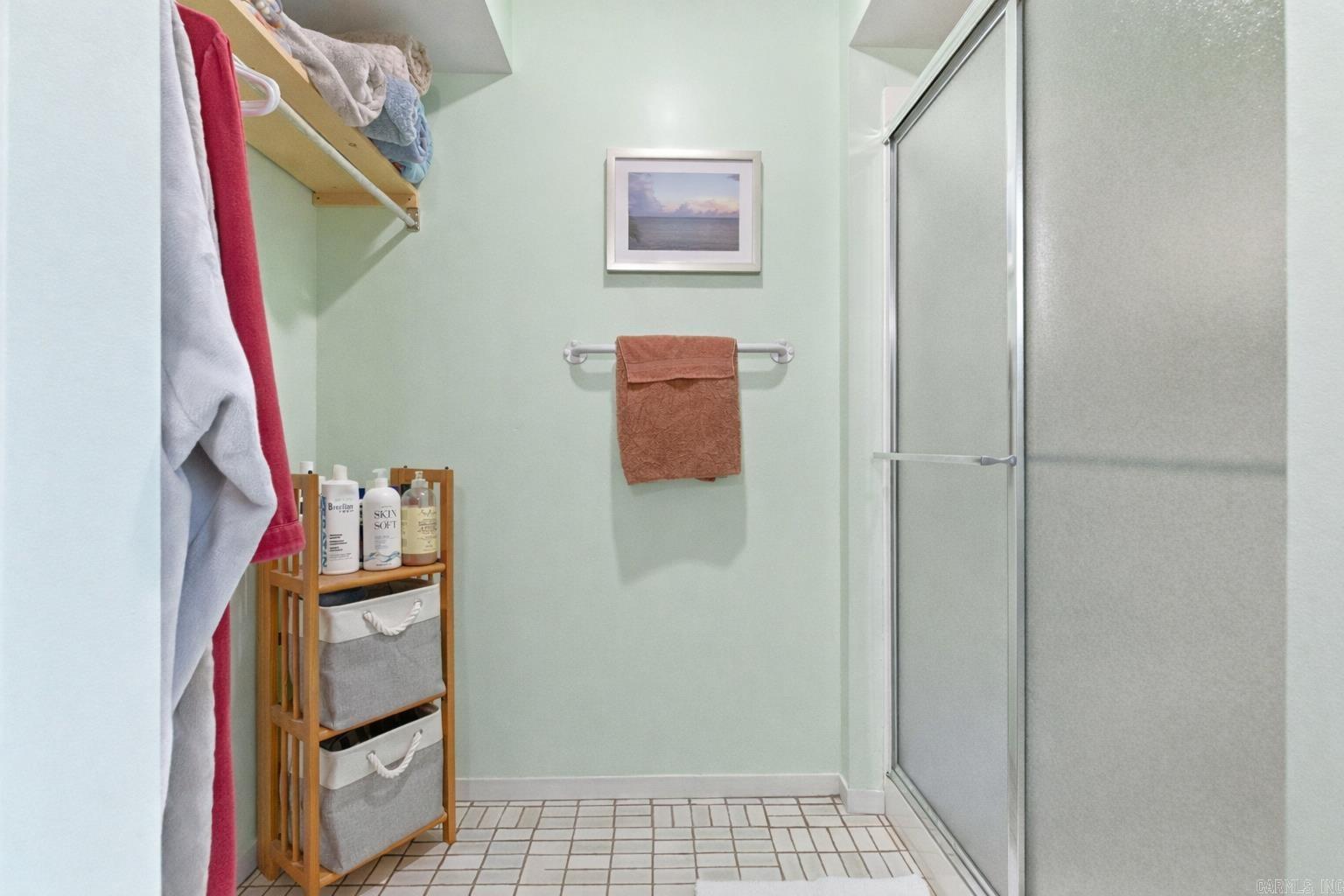 INDIAN HILLS - Residential