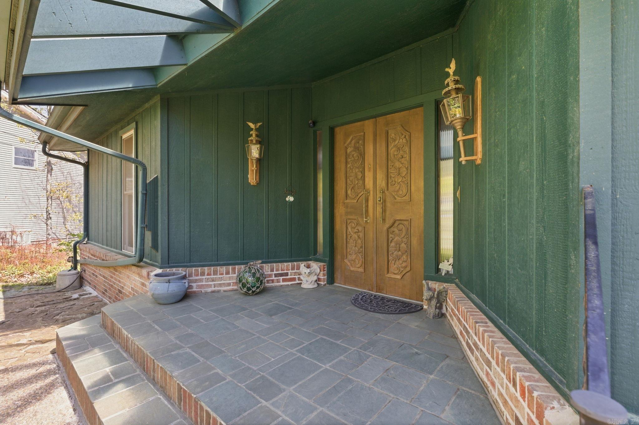 INDIAN HILLS - Residential