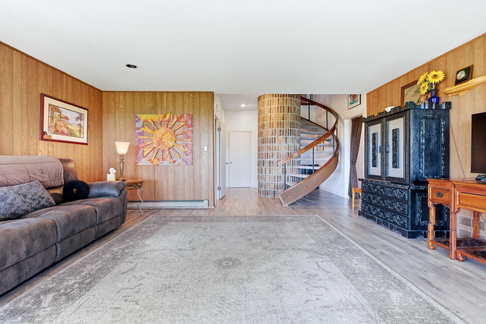 INDIAN HILLS - Residential