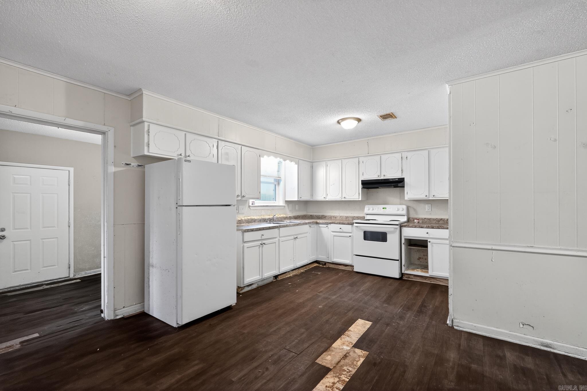 TOWERING OAKS SUB - Residential