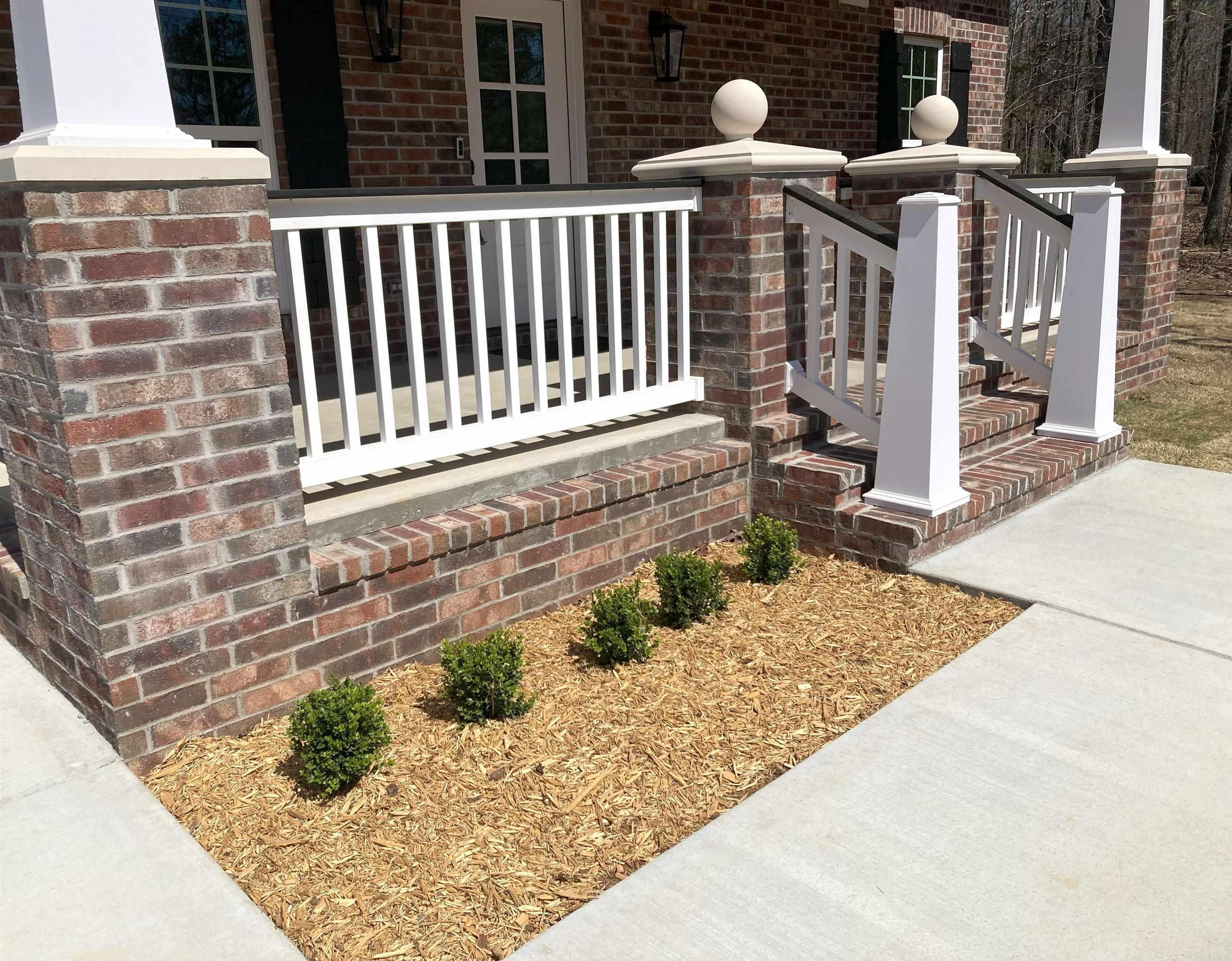 CASTLE RIDGE - Residential