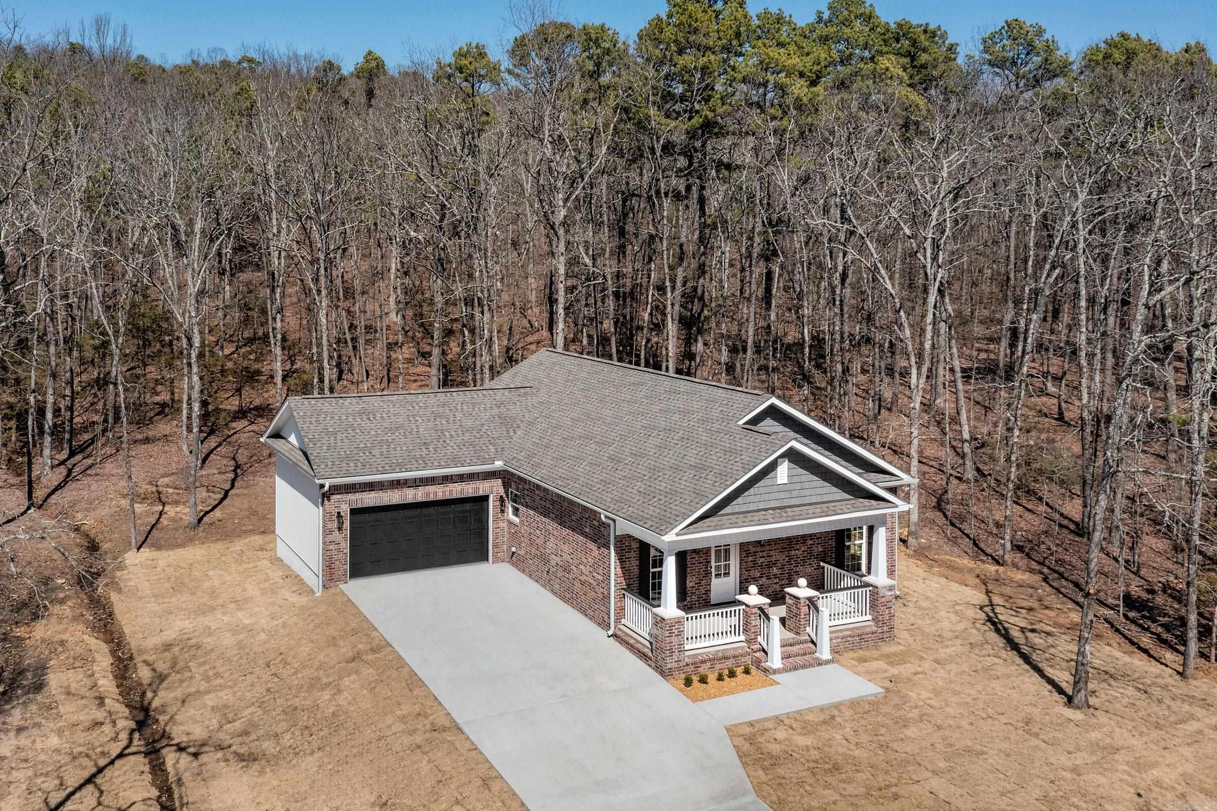 CASTLE RIDGE - Residential