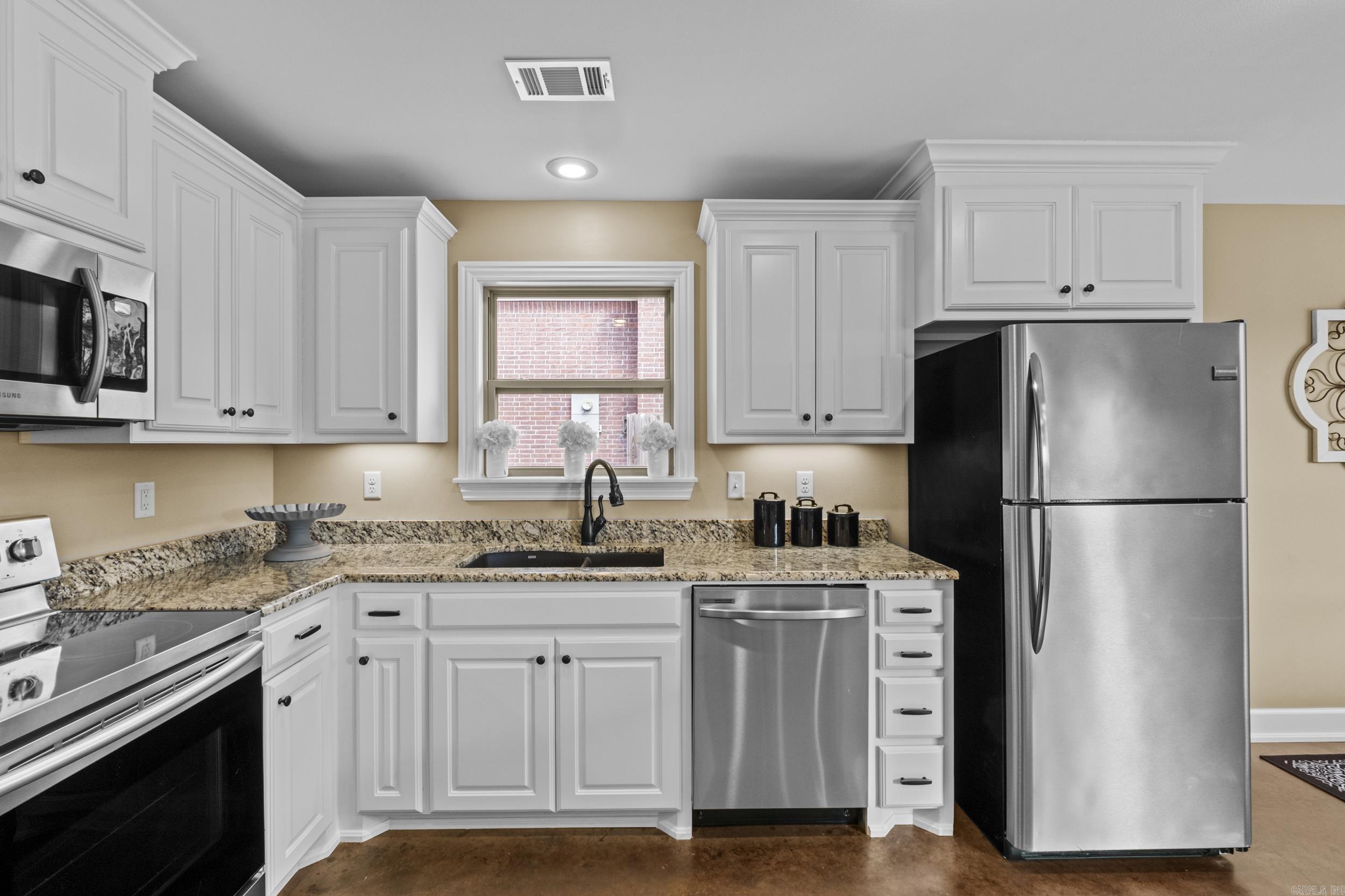 LAUREL COURT SUBDIVISION - Residential