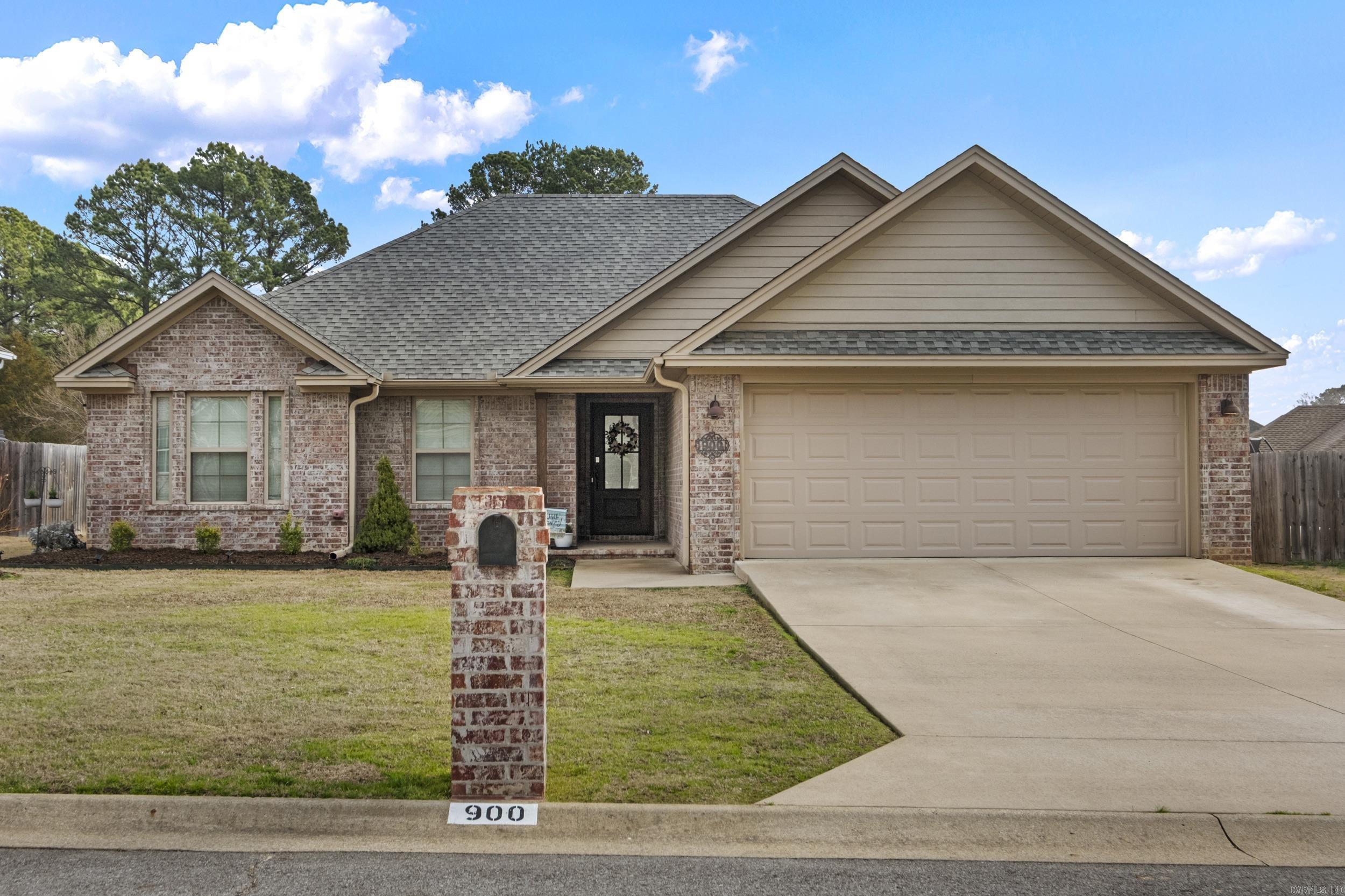 LAUREL COURT SUBDIVISION - Residential