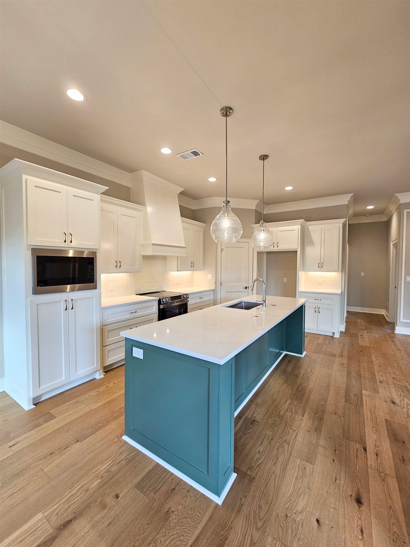 PACIFICA VILLAS - Residential