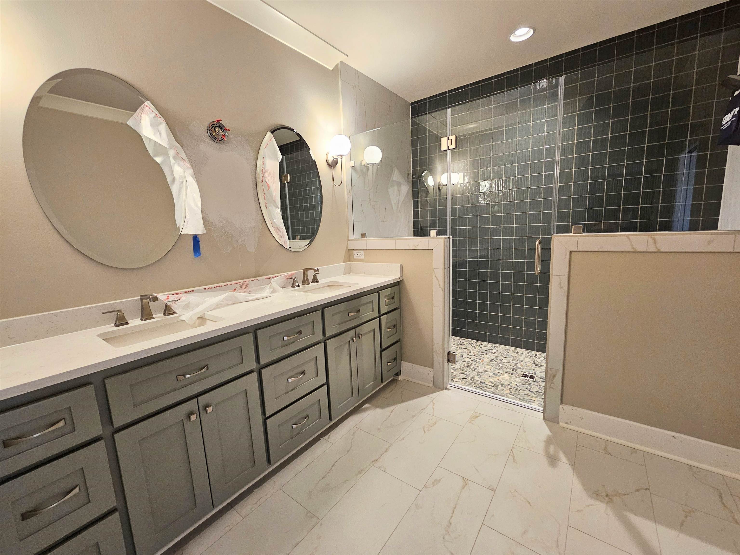 PACIFICA VILLAS - Residential