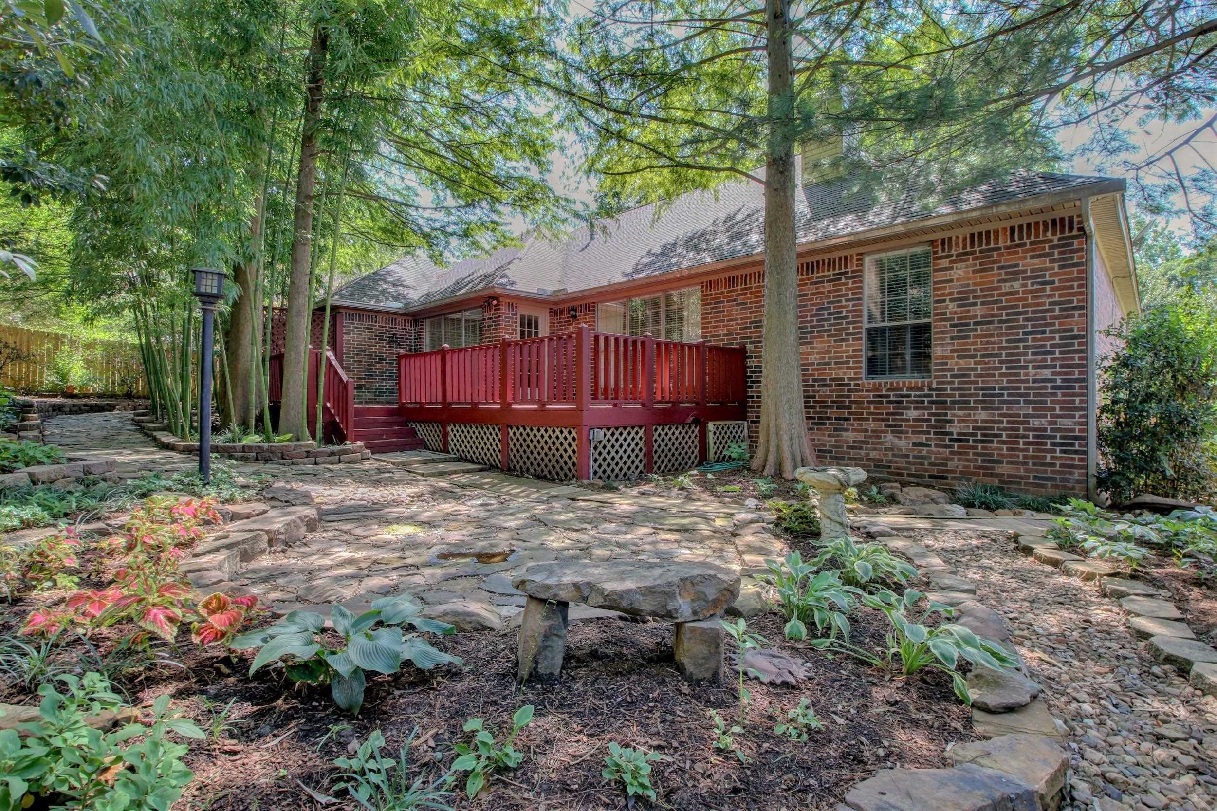 COUNTRY CLUB OF ARK THE - Residential