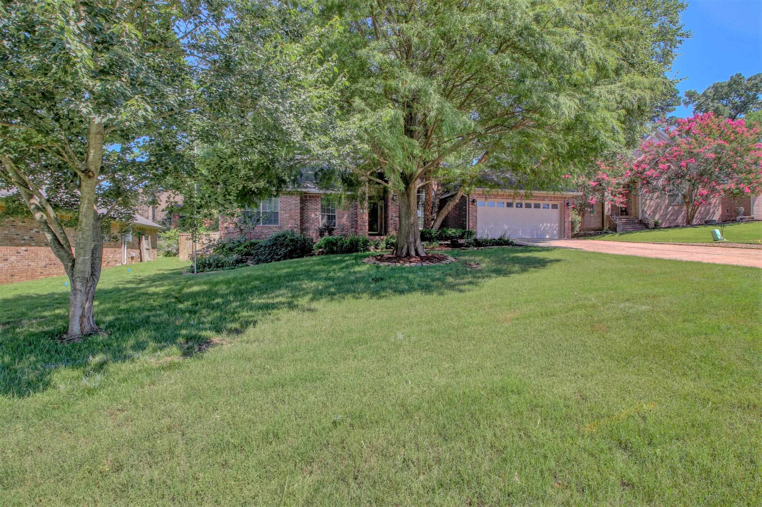 COUNTRY CLUB OF ARK THE - Residential