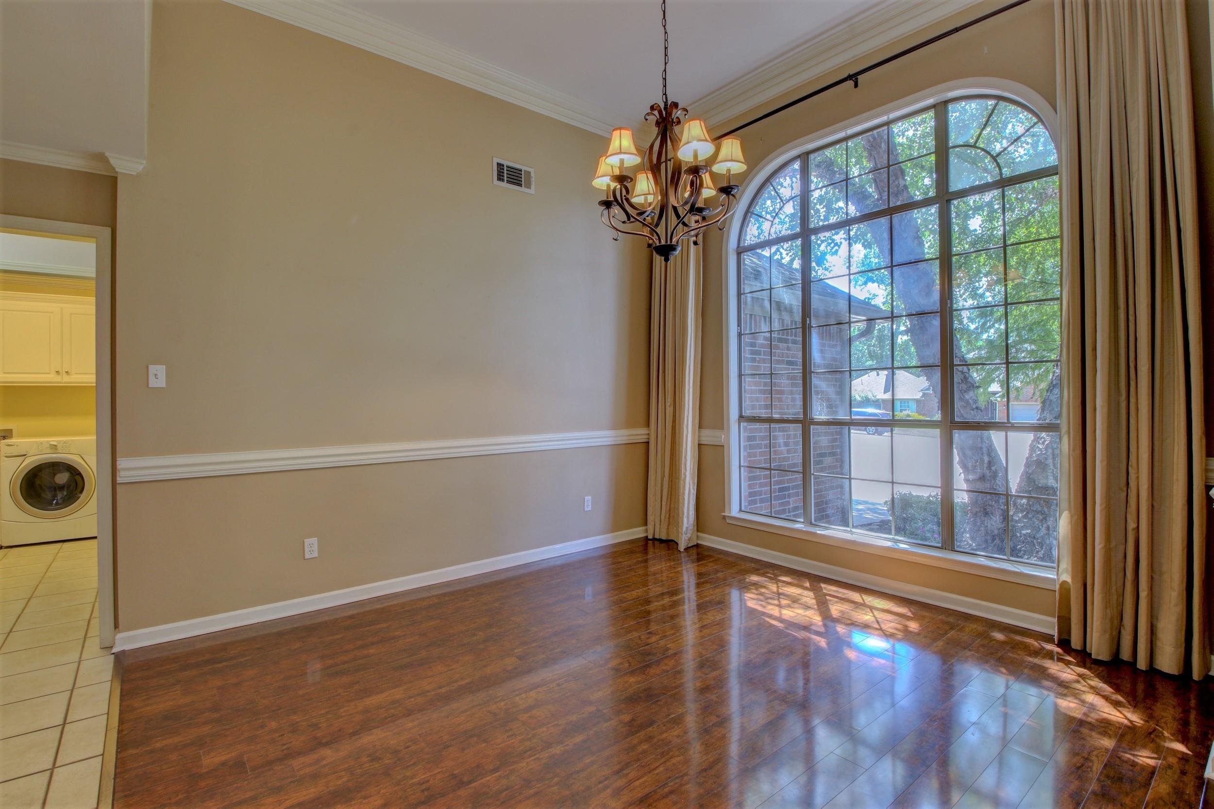 COUNTRY CLUB OF ARK THE - Residential