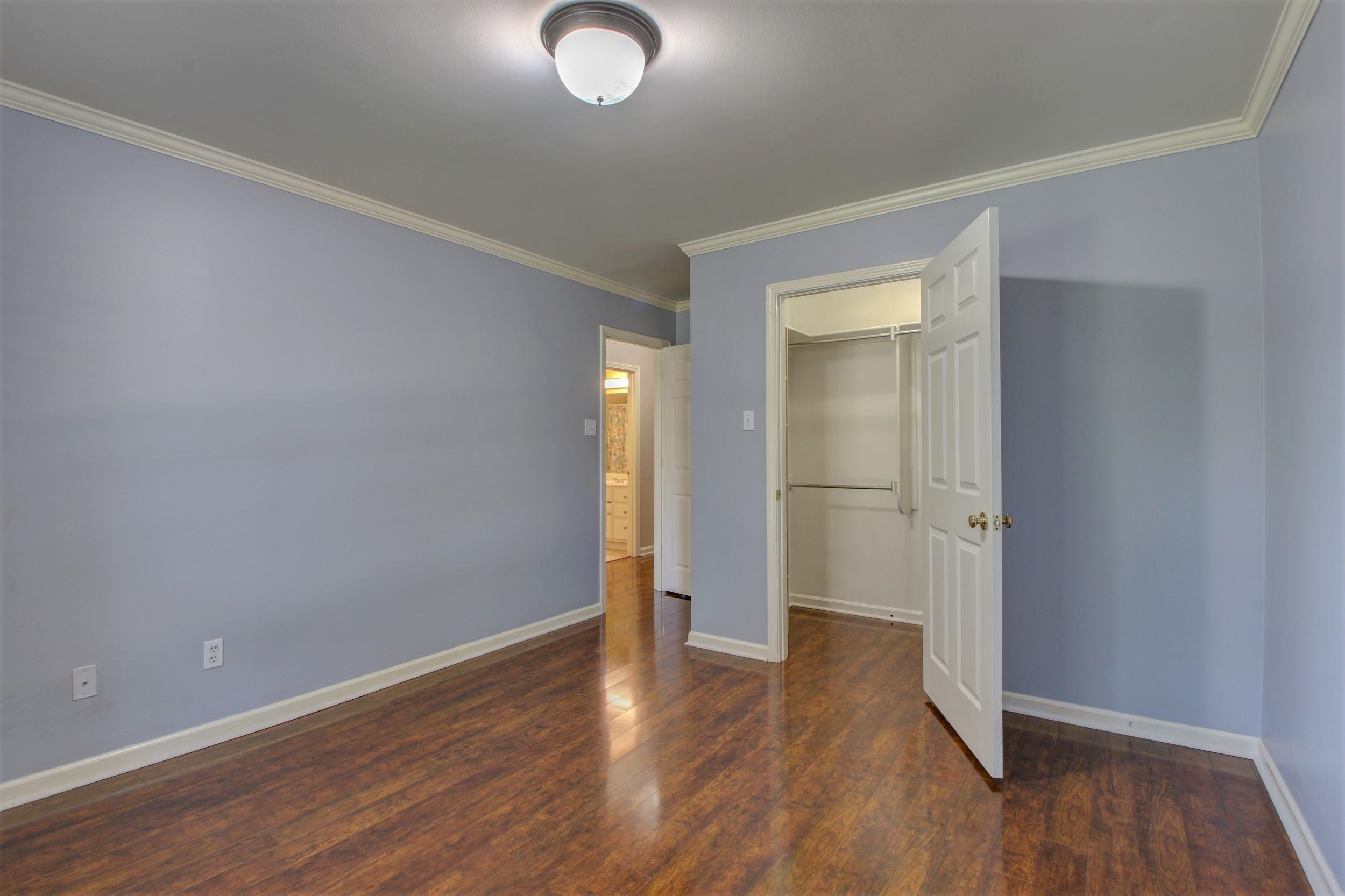 COUNTRY CLUB OF ARK THE - Residential